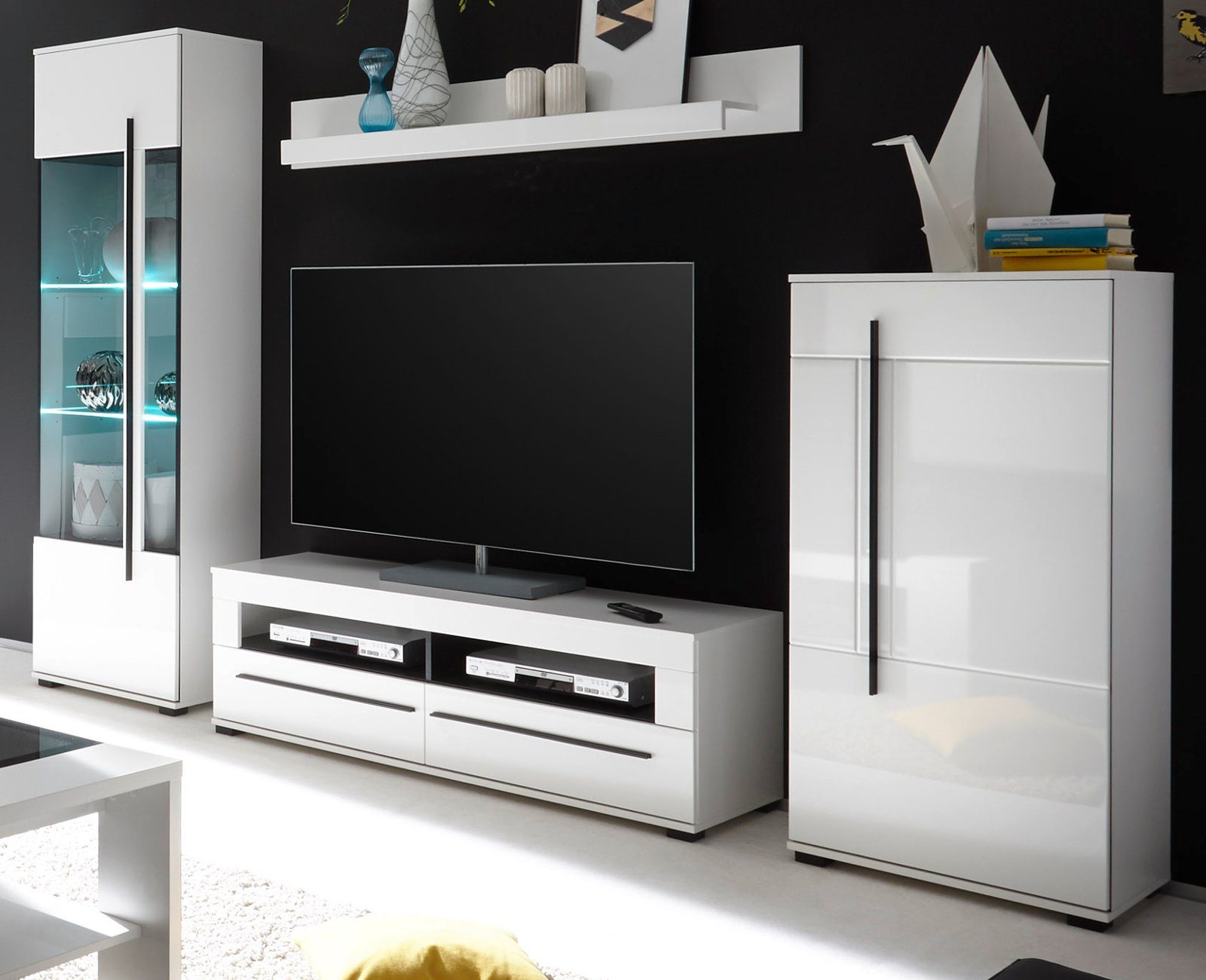 Furn.Design Wohnwand Design-D, (Schrankwand in weiß Hochglanz, 4-teilig, 280 x 200 cm), mit Soft-Close
