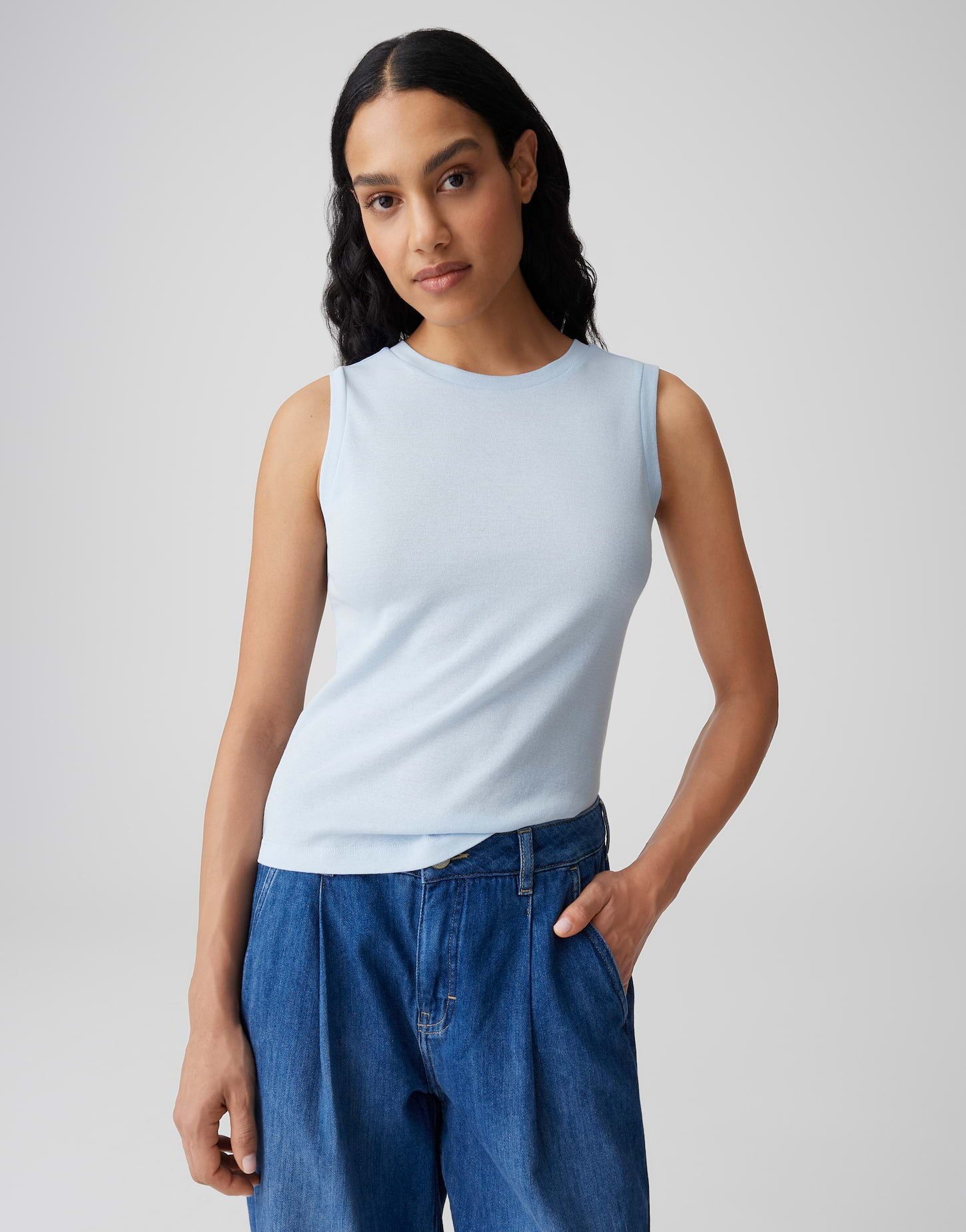 OPUS Kurzarmshirt Tanktop aus nachhaltigem Baumwoll-Mix Weicher Griff, elastischer Stoff für komfortable Passform