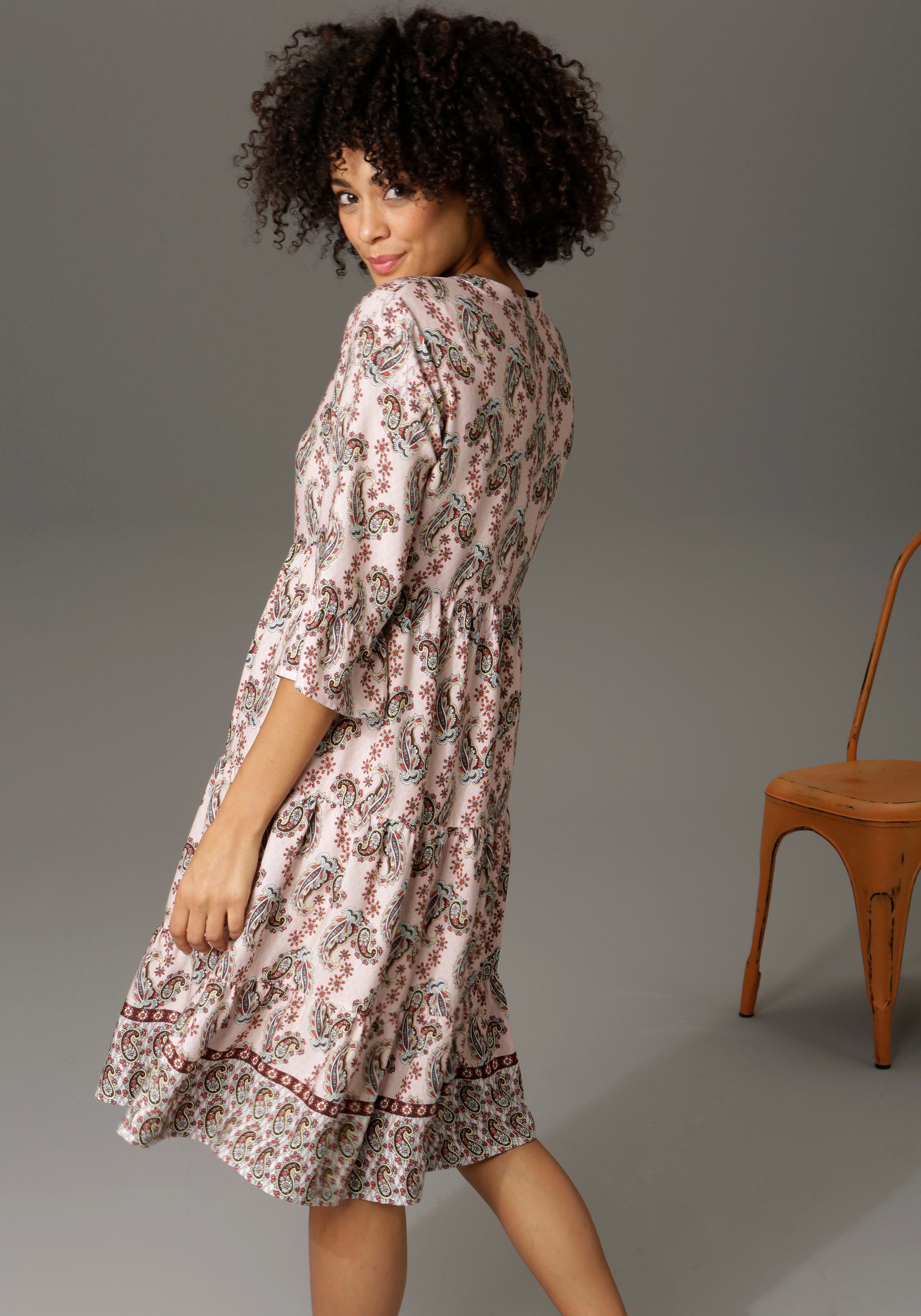 Aniston CASUAL Tunikakleid mit verspielten Paisley-Druck günstig online kaufen