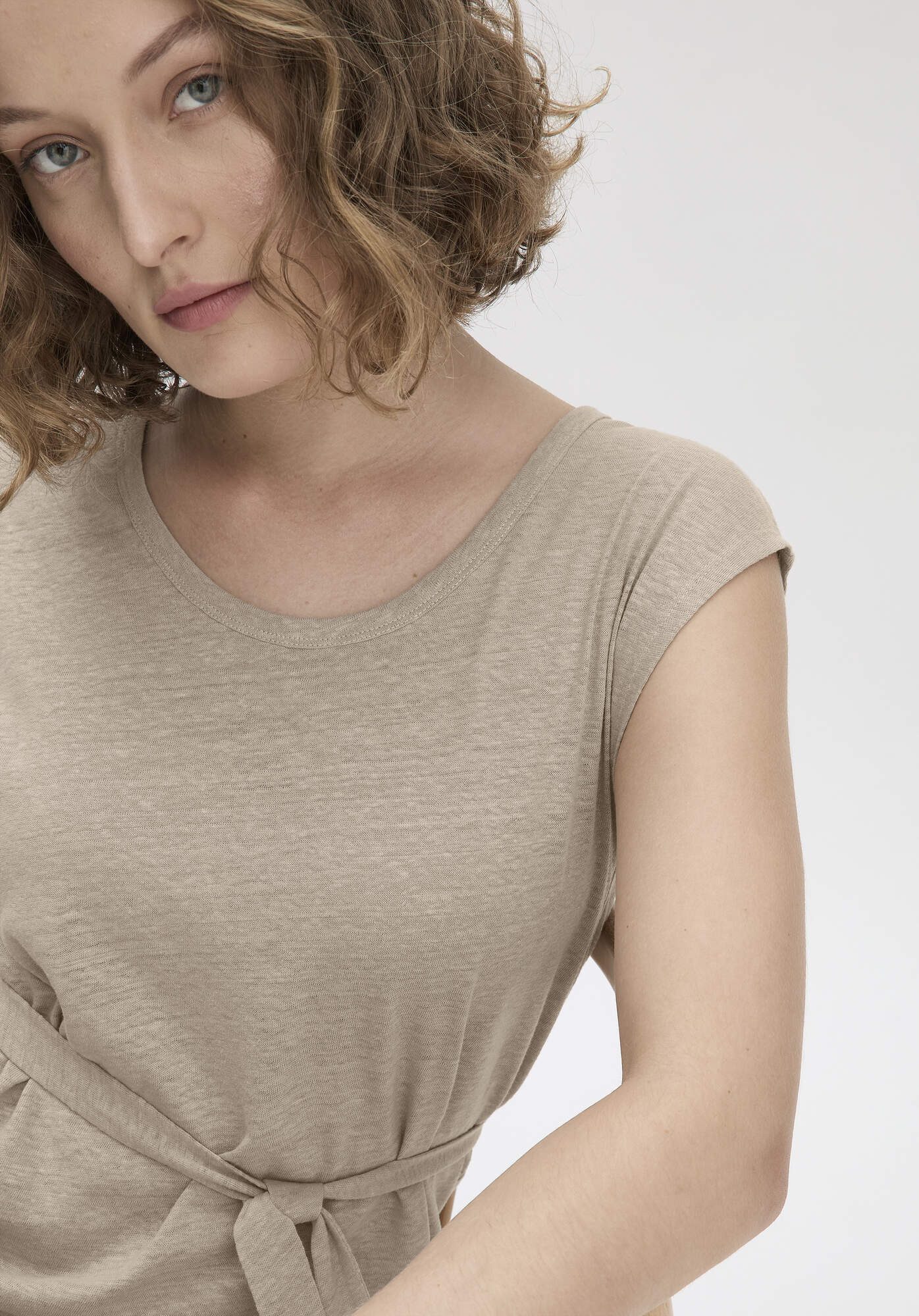 Hessnatur Jerseykleid Relaxed aus Leinen und Bio-Baumwolle (1-tlg)