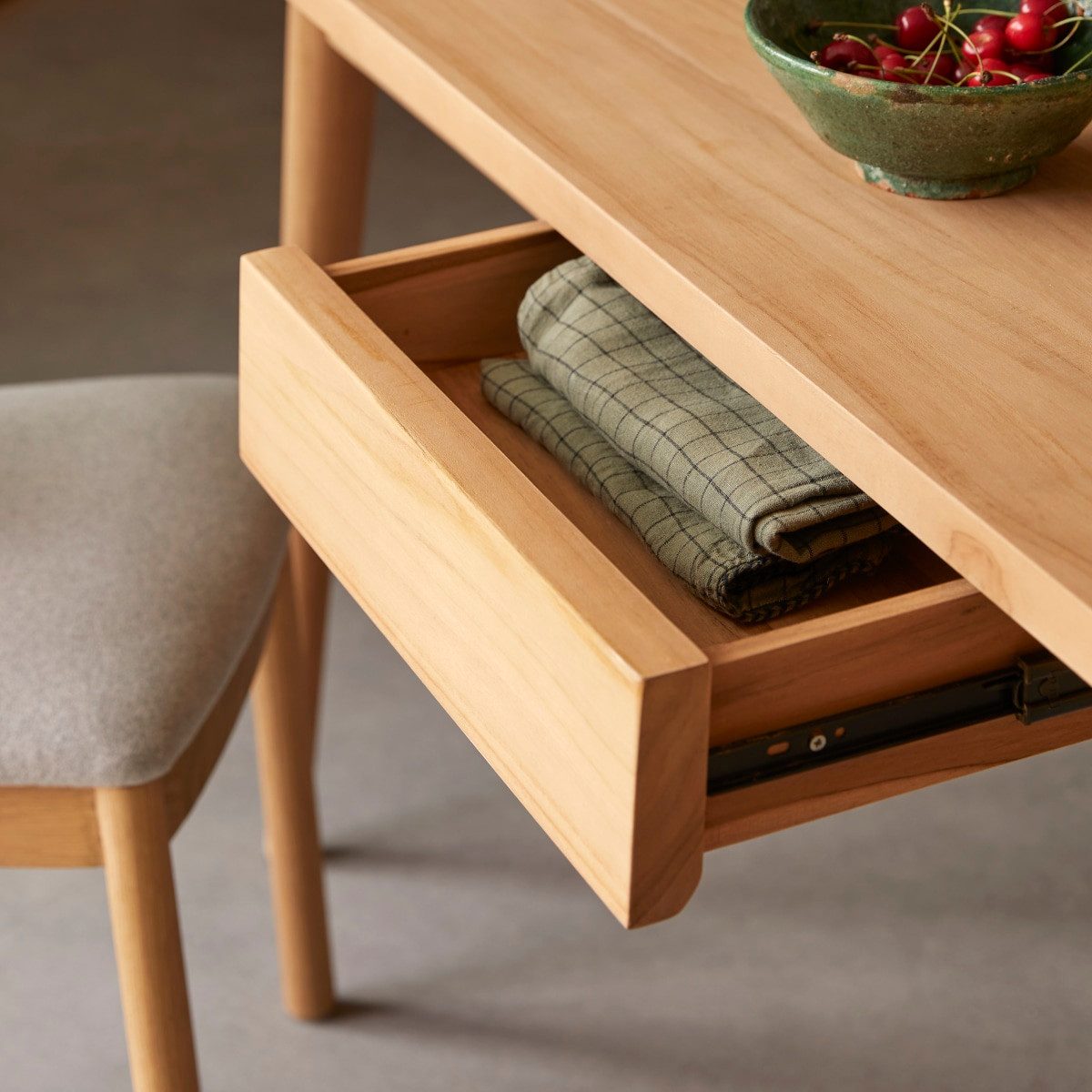 Tikamoon Esstisch Esstisch aus Teakholz massiv Esszimmer Tisch 180x80 cm neu Tikamoon