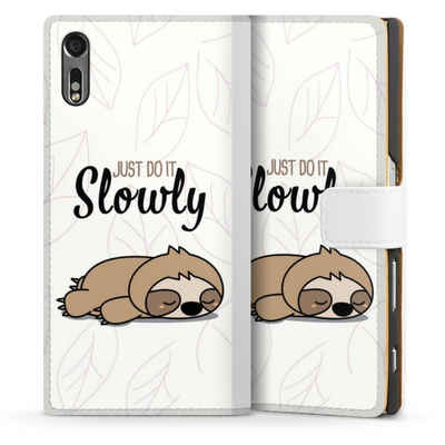 DeinDesign Handyhülle Tiere Faultier lazy sunday Just Do It Slowly Sloth, Sony Xperia XZ Hülle Handy Flip Case Wallet Cover Handytasche Leder
