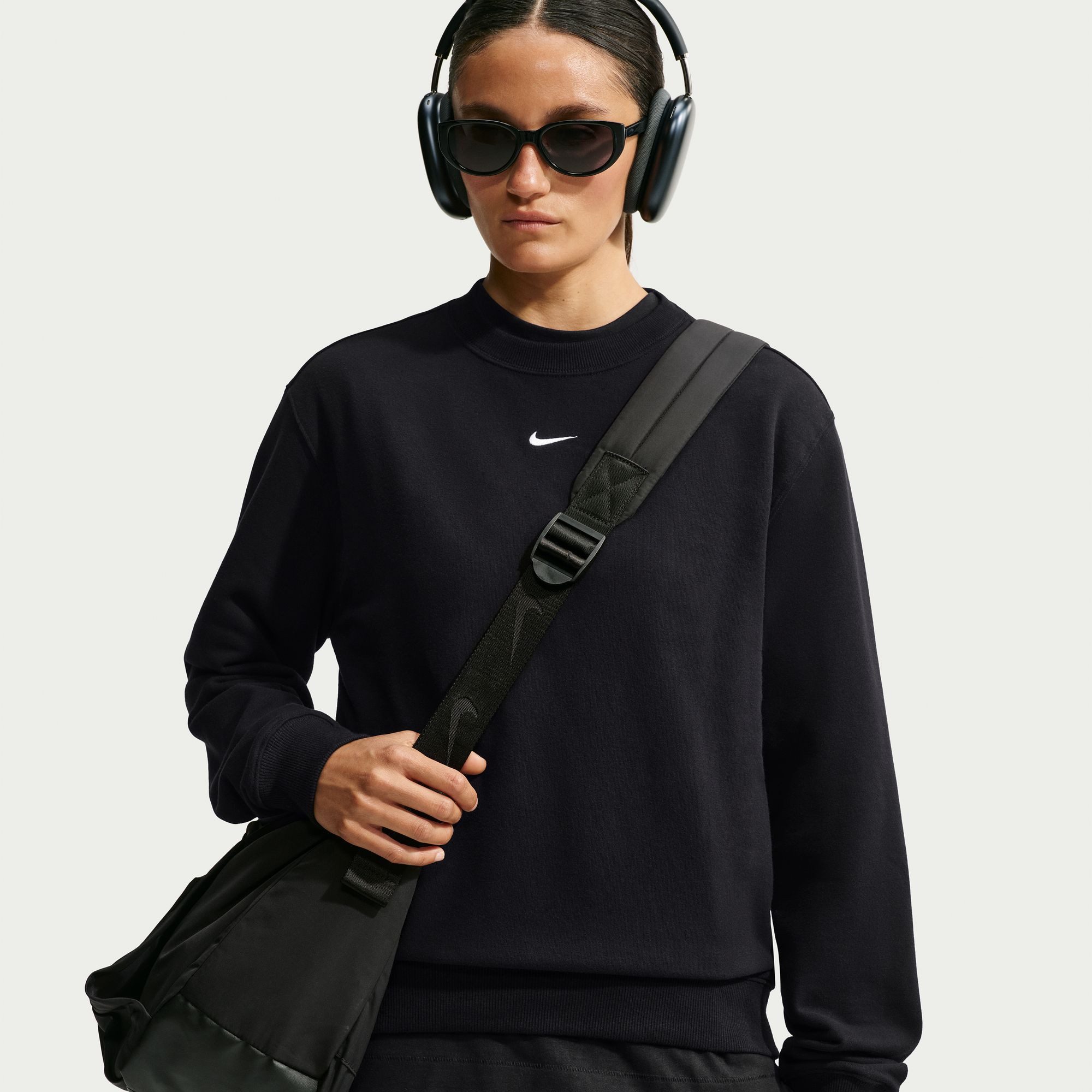 Nike Sportswear Sweatshirt W NK STDO FLC LW STD CREW mit Rundhalsausschnitt, aus angerauter Sweatware, in normaler Länge
