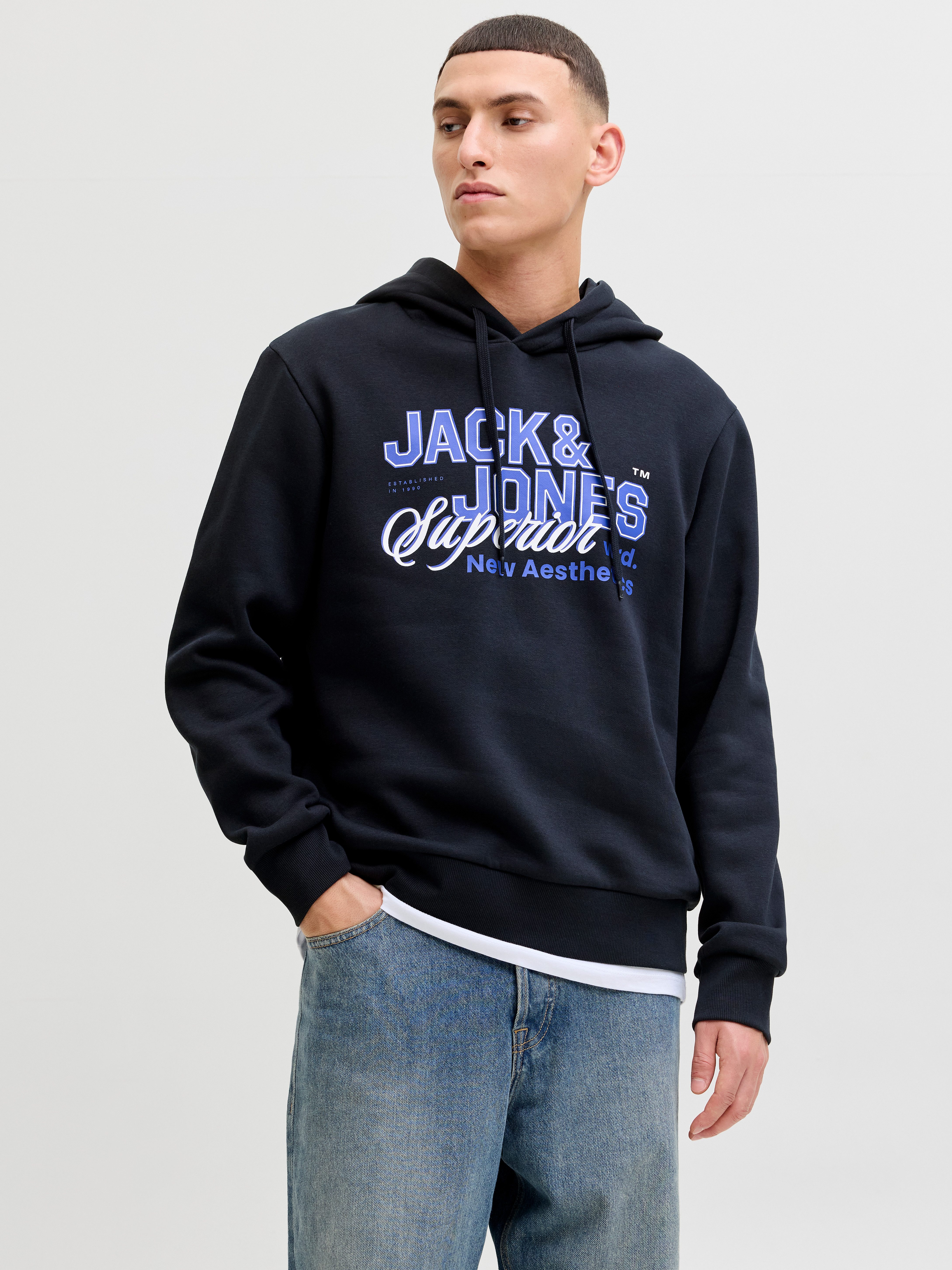 Jack & Jones Kapuzensweatshirt JJELOGO SWEAT HOOD 2 COL 25/26 NOOS mit stylischem Print