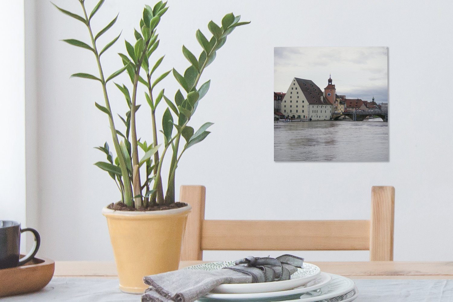 OneMillionCanvasses® Leinwandbild Zentrum von Bilder (1 für historische das Schlafzimmer Leinwand Regensburg, fließt durch St), Die Wohnzimmer Donau
