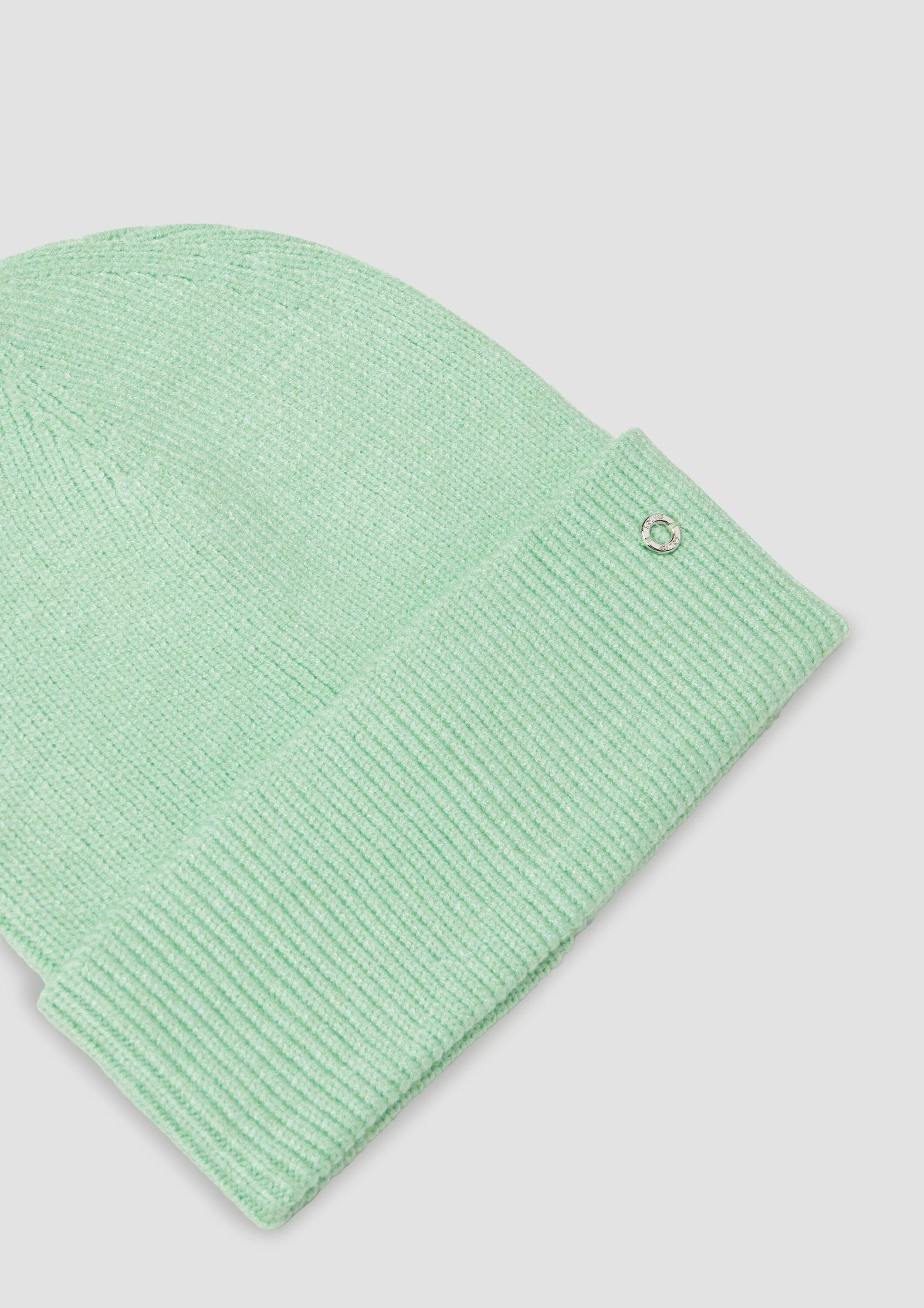 s.Oliver Strickmütze Mütze Beanie mit Turn-up-Funktion und Logo-Detail