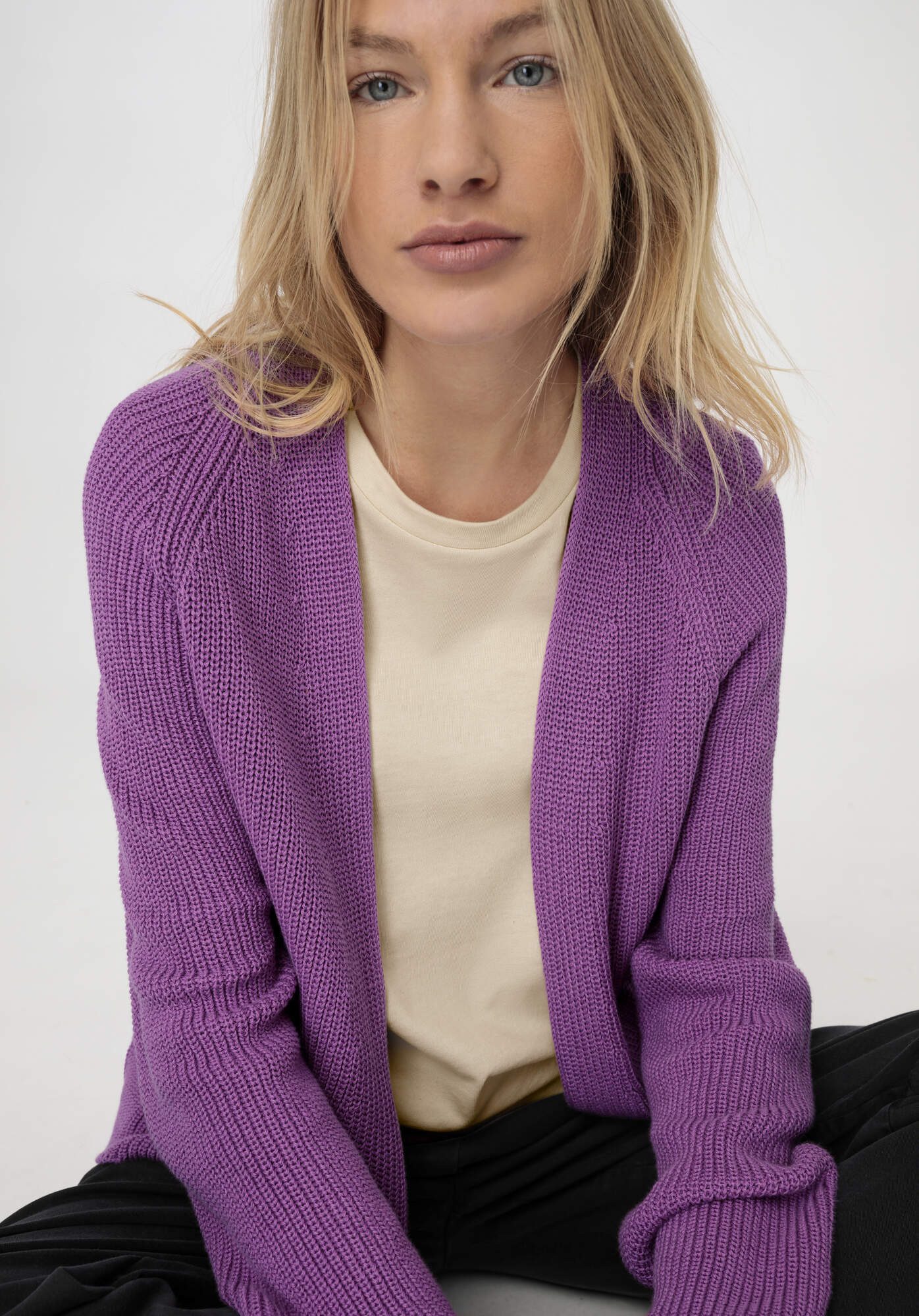 Hessnatur Strickjacke Regular aus reiner Bio-Baumwolle günstig online kaufen