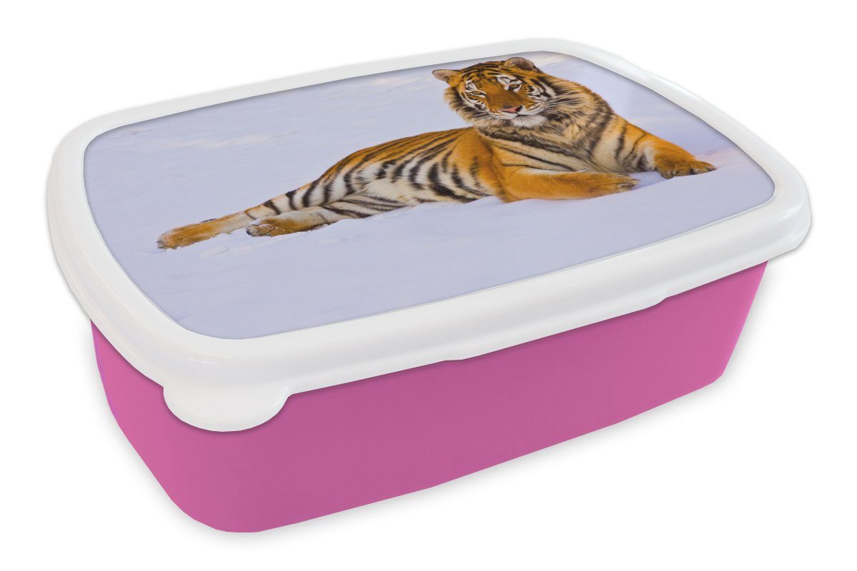 MuchoWow Lunchbox Tiger - Schnee - Winter - Tiere, Kunststoff, (2-tlg), Brotbox für Erwachsene, Brotdose Kinder, Snackbox, Mädchen, Kunststoff rosa
