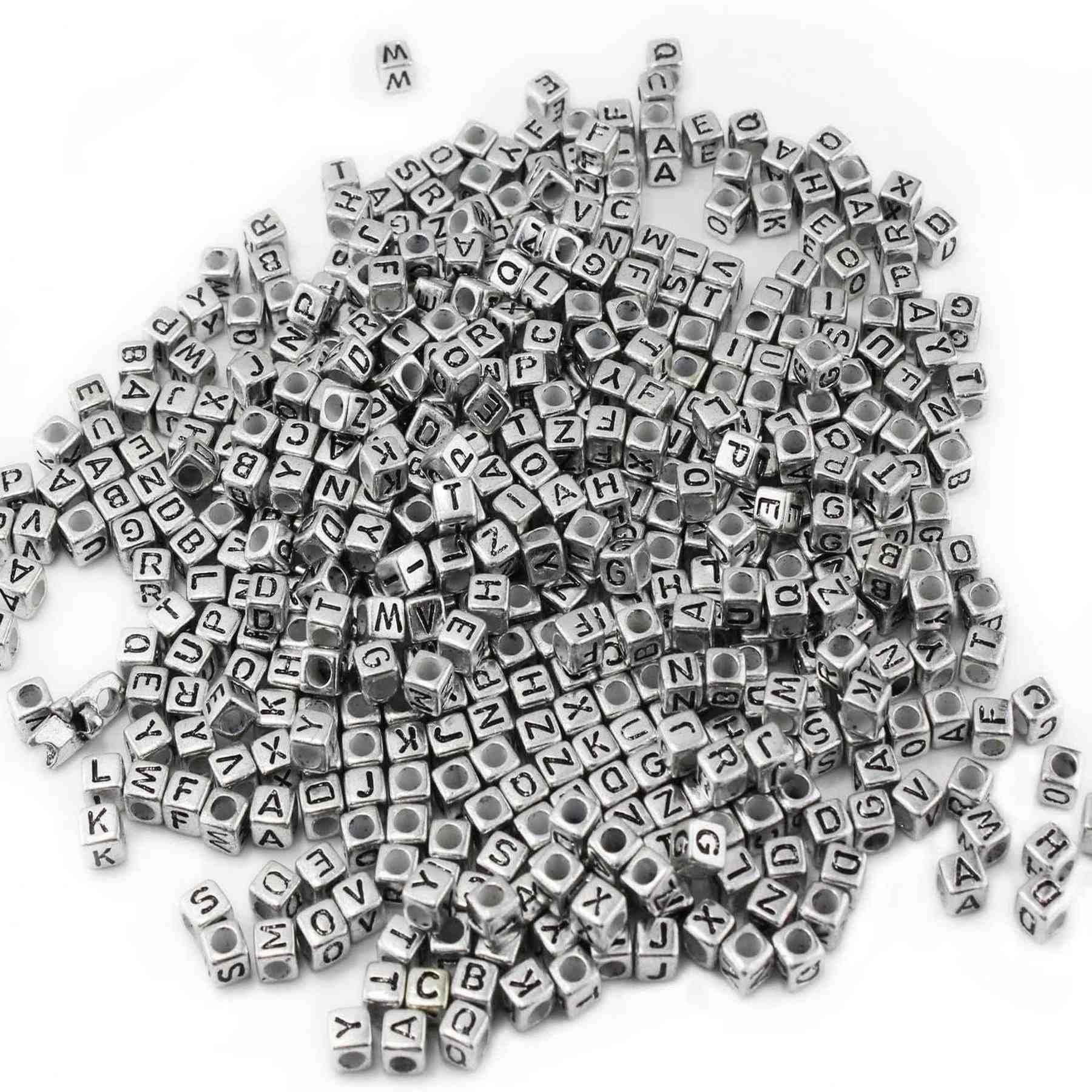 Kopper-24 Bastelperlen Buchstaben Perlen, 250 Stück, 6x6 mm, silber mit schwarz, eckig, Buchs, (250-tlg)