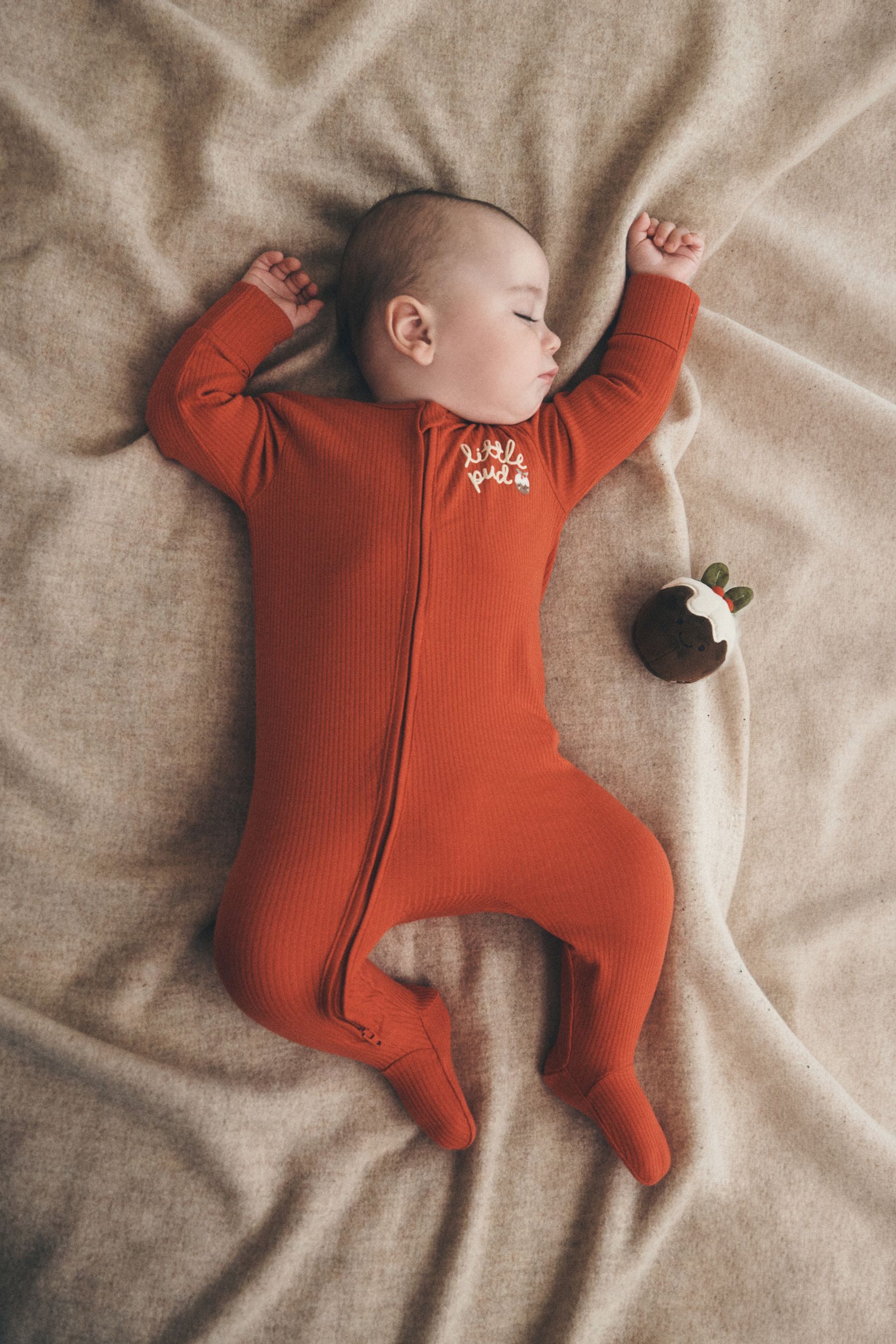 Next Schlafoverall Baby Schlafanzug mit Zwei-Wege-RV, Weihnachten (1-tlg)