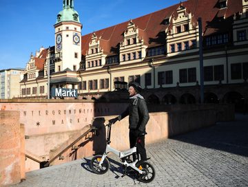 SachsenRAD E-Bike E-Faltrad F12, 1 Gang, Schaltung über 3 Tretunterstützungsstufen, starker Motor, 190 Wh Akku, preisgekrönter Magnesium-Rahmen, Magnethalterung und Hilfsschieberad