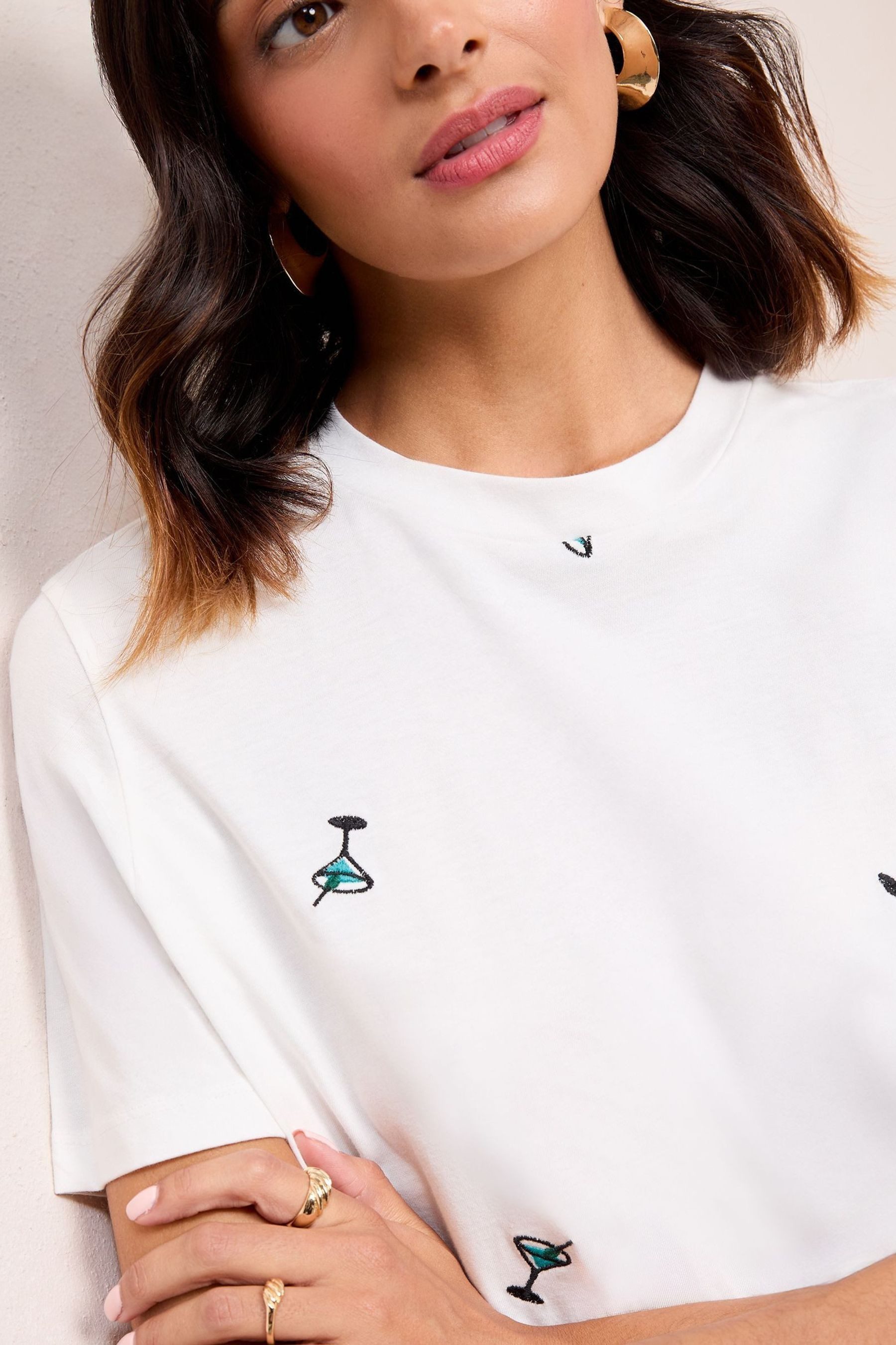 Friends Like These T-Shirt Friends Like These T-Shirt mit Stickereien (1-tlg)