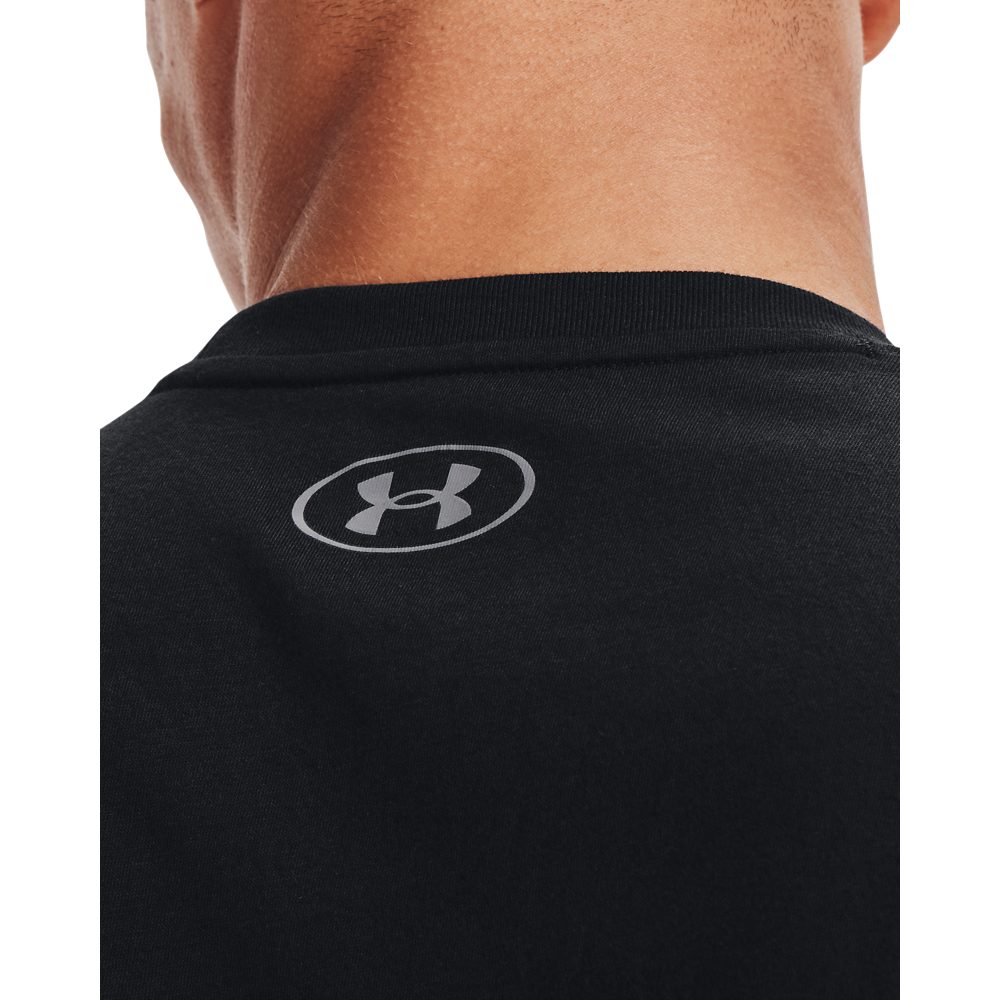 Under Armour® Funktionstop UA LEFT CHEST CUT OFF TANK leichtes Design, weiches Material, schnell trocknender Stoff