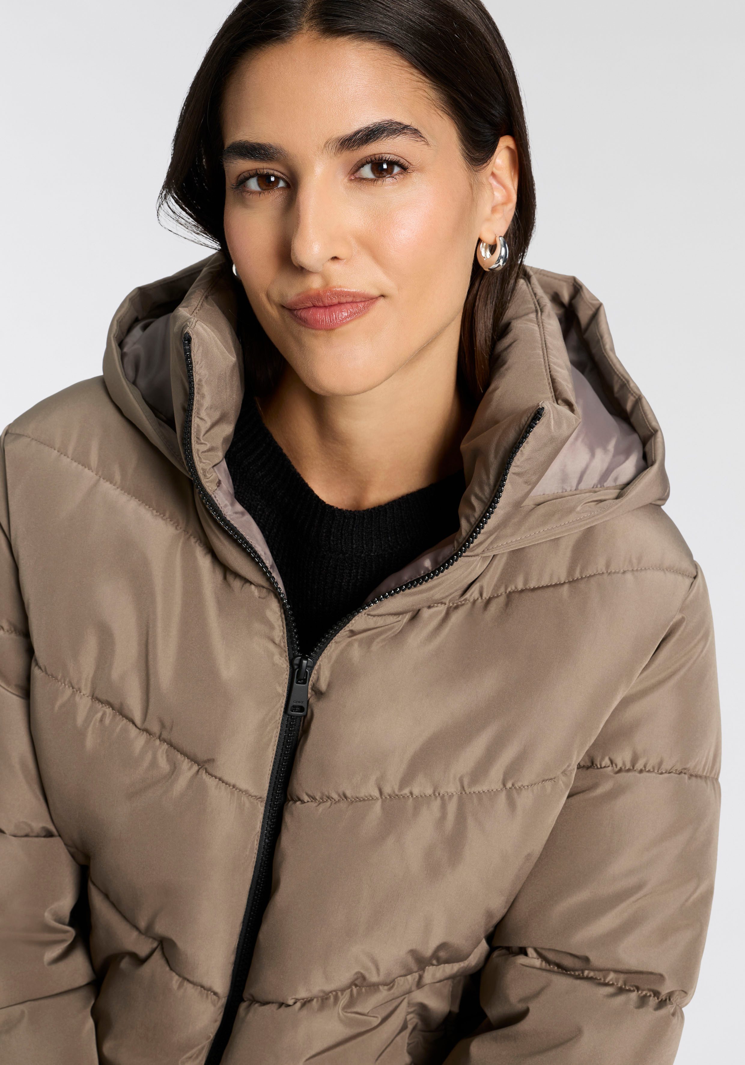 ONLY Steppjacke ONLCLARISA PUFFER HOOD JACKET CS OTW Kunstfaser, Steppware, Kapuze, elastische Bündchen – Bild 3 von 5