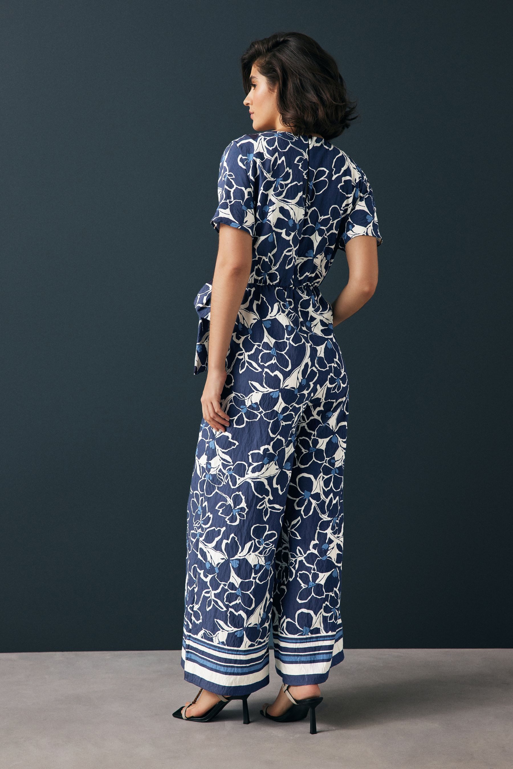 Next Jumpsuit Jumpsuit mit Bindegürtel (1-tlg) günstig online kaufen