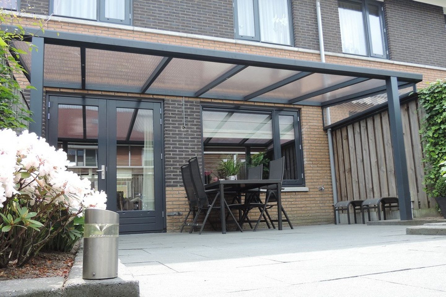 Terrasse2000 Terrassendach 400 x 400cm Alu Überdachung Madrid mit Steg, BxT: 400x400 cm