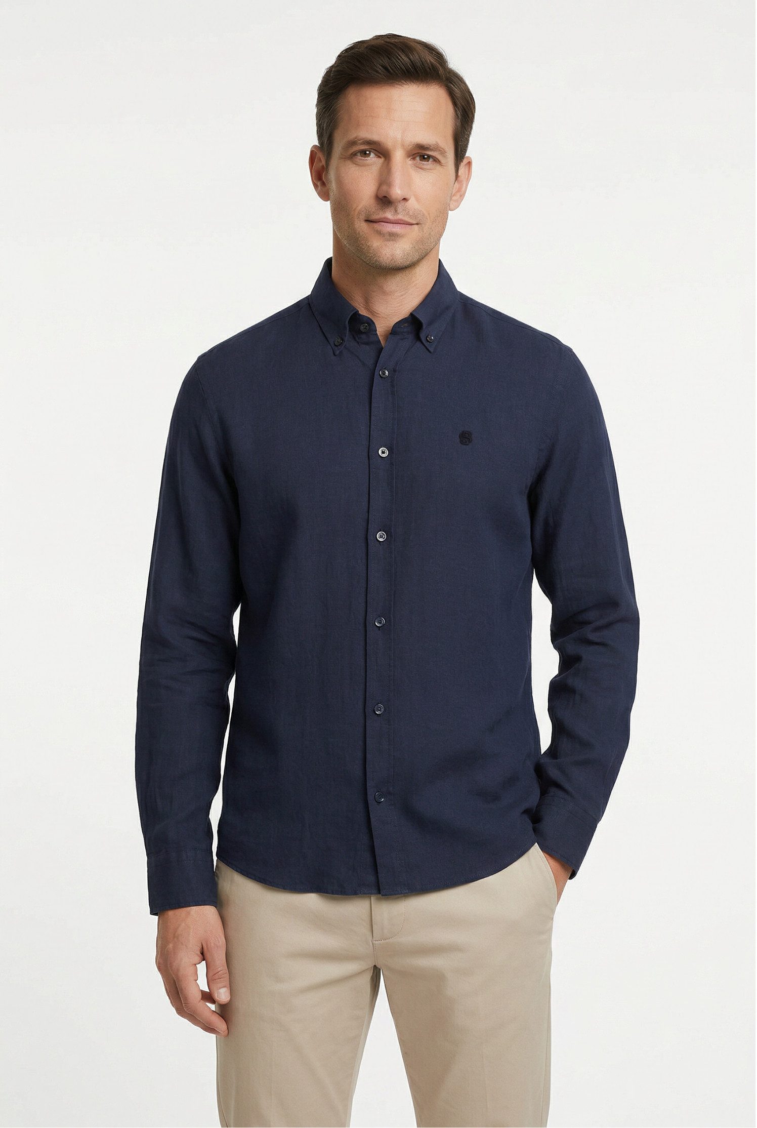 BOSS Leinenhemd LIAM 100% Leinen mit Button-Down-Kragen, regular fit
