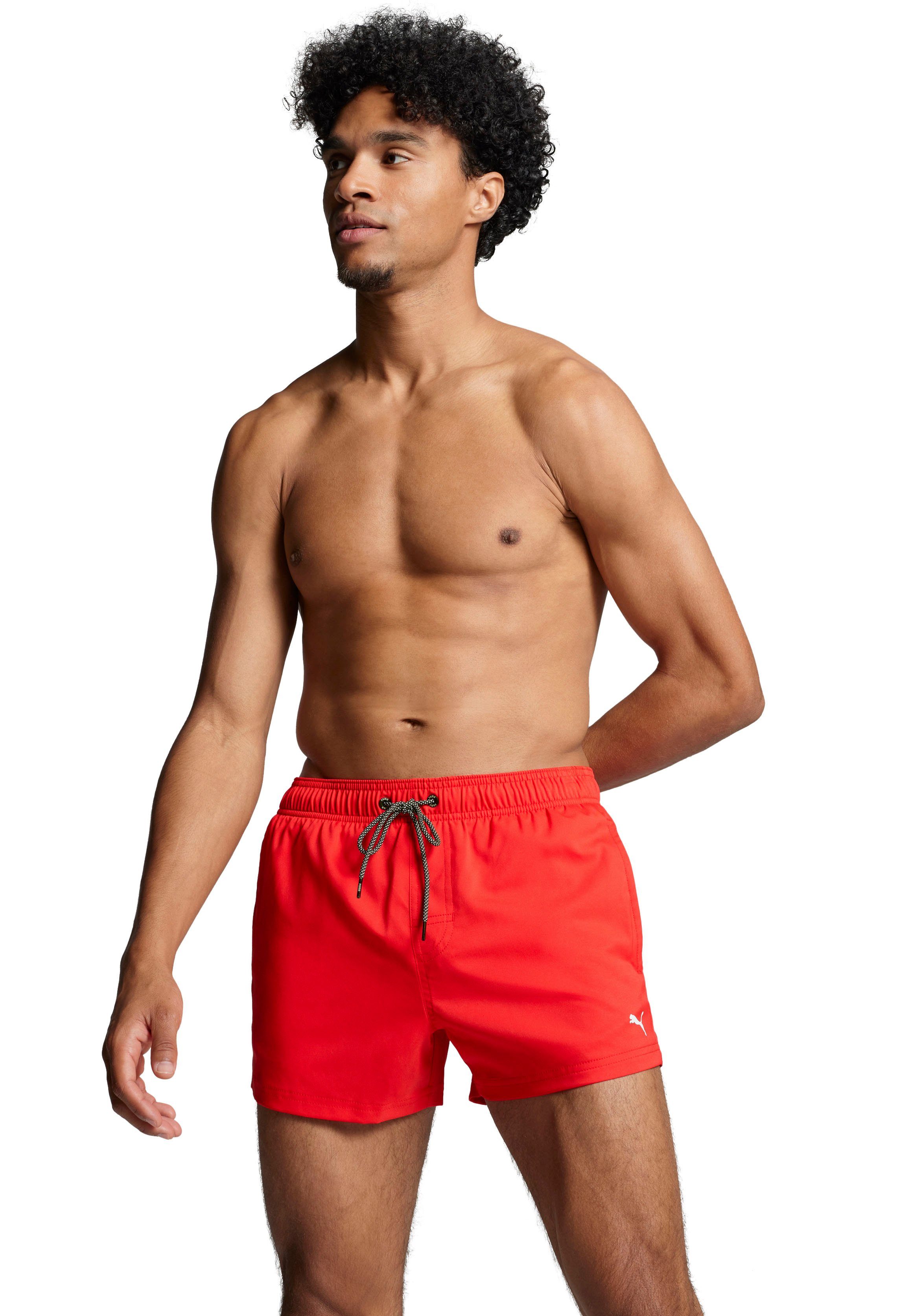 PUMA Badeshorts PUMA SWIM MEN SHORT LENGTH SWIM SHORTS mit seitlichen Eingriff-Taschen, Gesäßtasche mit Klettverschluss