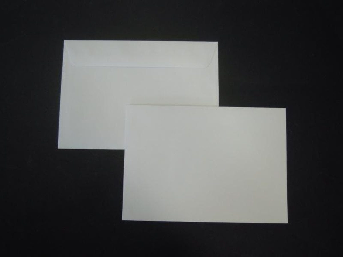 Blanke Briefhüllen Briefumschlag Kuvertierhüllen 176x250mm (DIN B5) 100g/qm gummiert VE=500 Stück weiß.