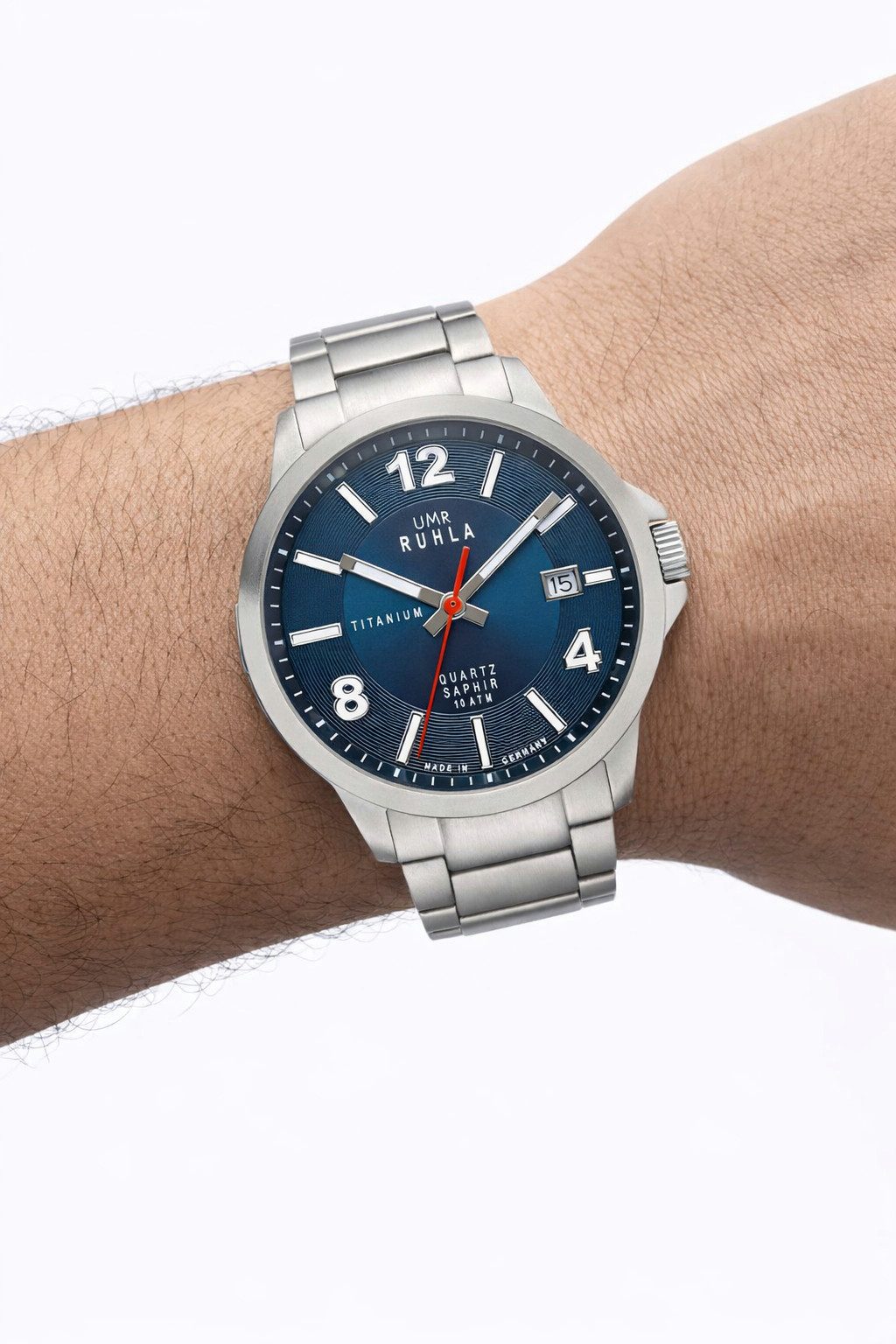UMR Ruhla Quarzuhr Titan Herrenuhr 32001 Saphirglas Blau Titanband 40 mm, Made in Germany
