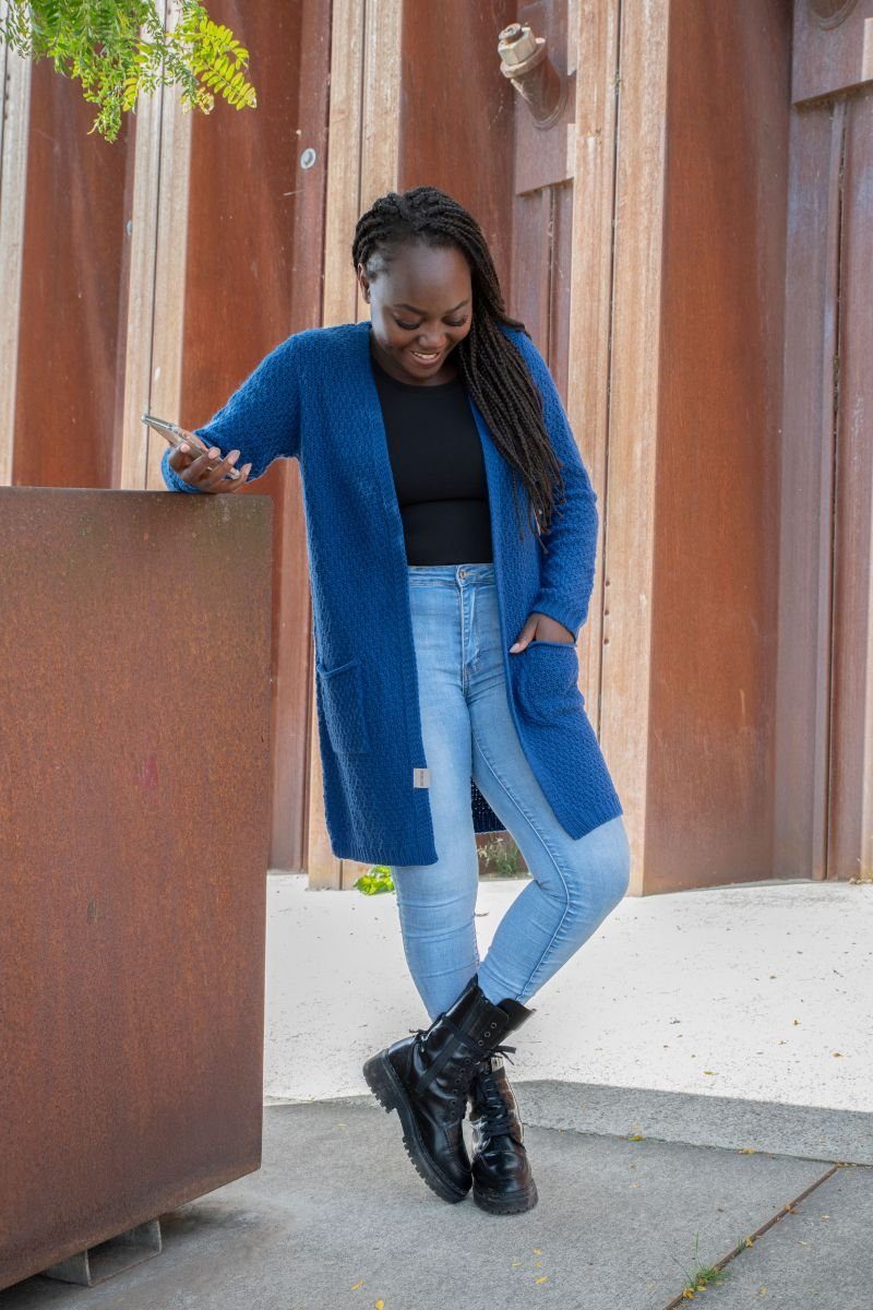 Knit Factory Strickjacke Luna Strickjacken 36/38 Glatt Braun (1-tlg) modern Strickware Strickartikel Strickmode