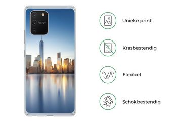 MuchoWow Handyhülle New York - Skyline - Spiegelung, Phone Case, Handyhülle Samsung Galaxy S10 Lite, Silikon, Schutzhülle