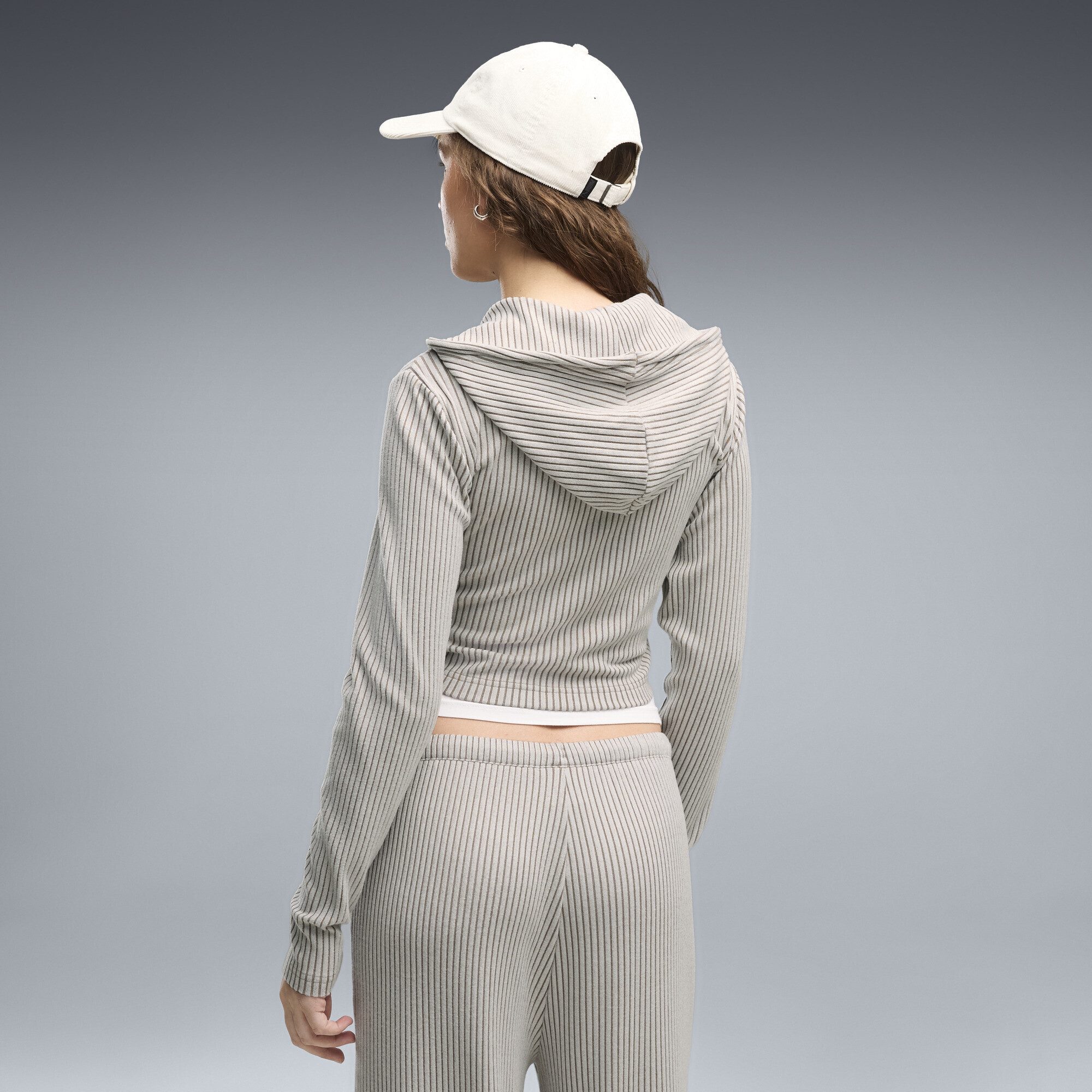 PUMA Hoodie Essentials Slim Gerippte Kapuzenjacke Damen