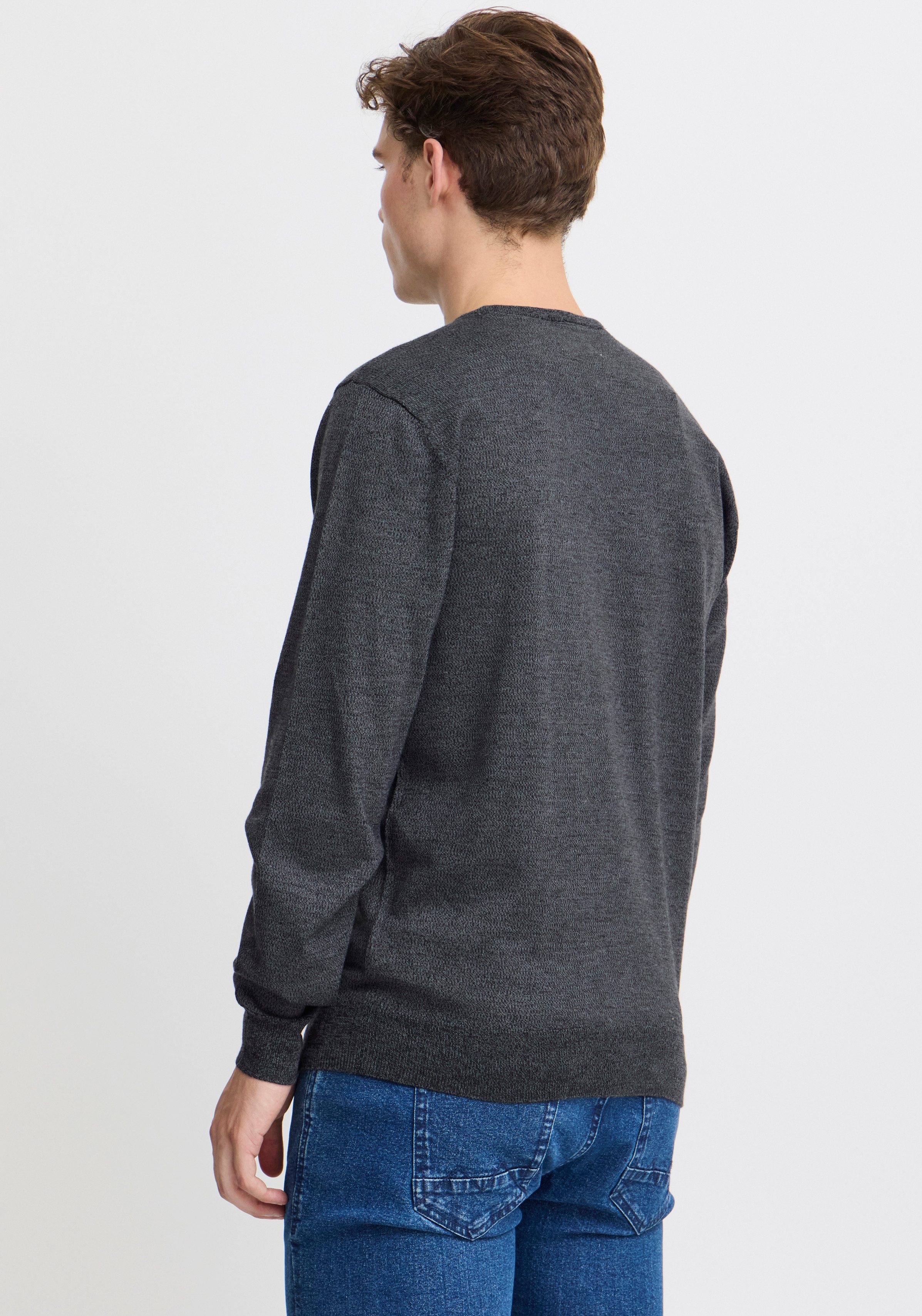 Blend V-Ausschnitt-Pullover BHBRUTON V-neck aus Polyester, Regular Fit, in normaler Länge