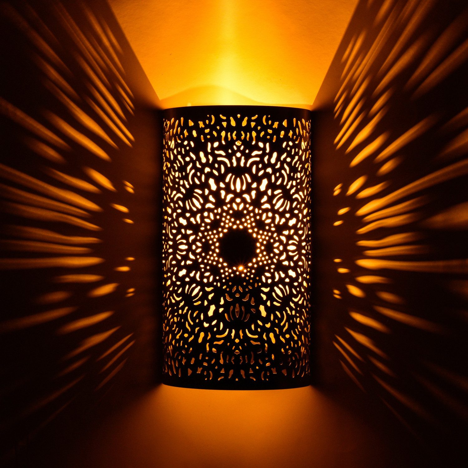 Marrakesch Orient & Mediterran Interior Wandleuchte 2er Set Orientalische Wandlampe Yassan edel aus Metall in Silber 29 cm, Handarbeit