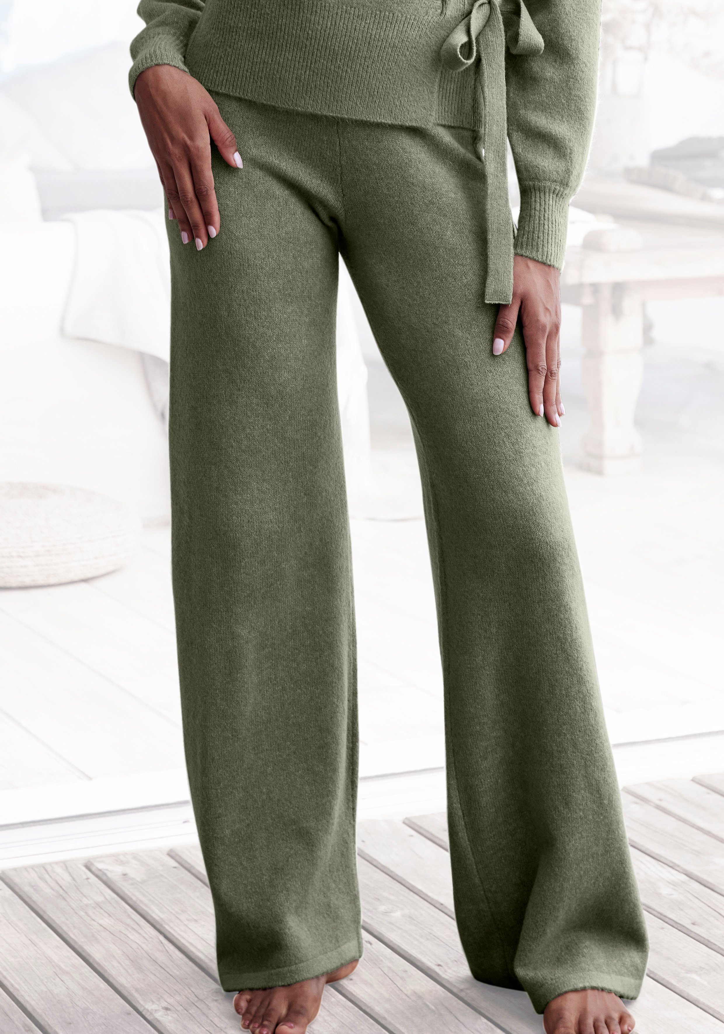 LASCANA Strickhose -Loungehose mit Rippbündchen, Loungewear grün