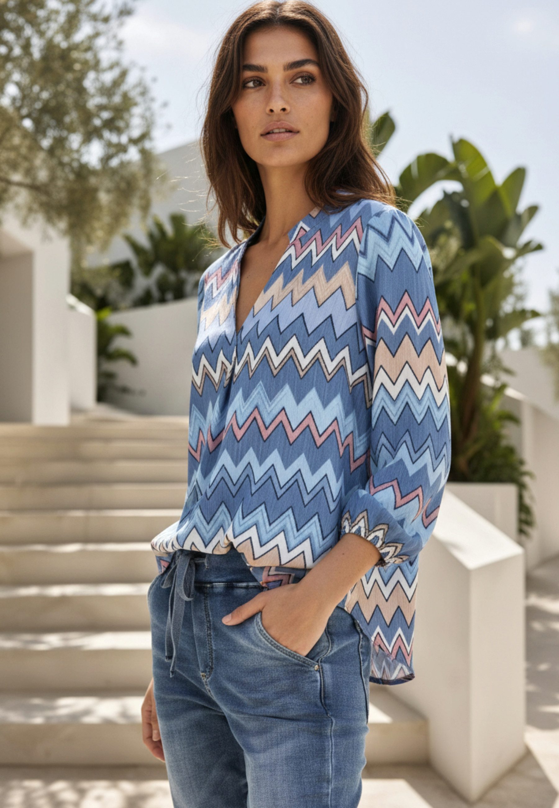 Andijamo-Fashion Schlupfbluse MODERN WAVE Locker fallende, gerade Silhouette
