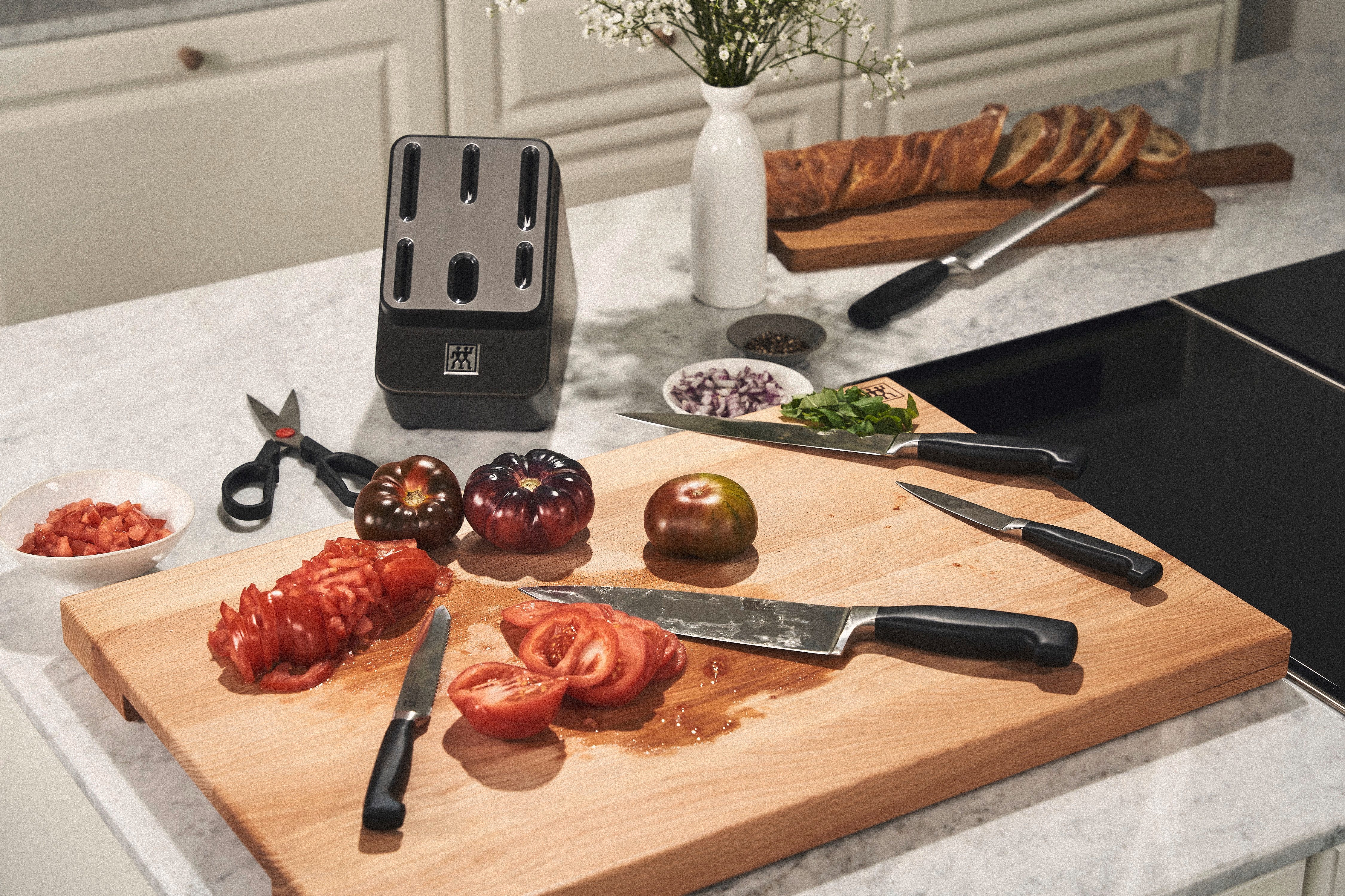 Zwilling Messerblock **** VIER STERNE (7tlg), Made in Germany, selbstschärfender Messerblock, Sonderschmelze