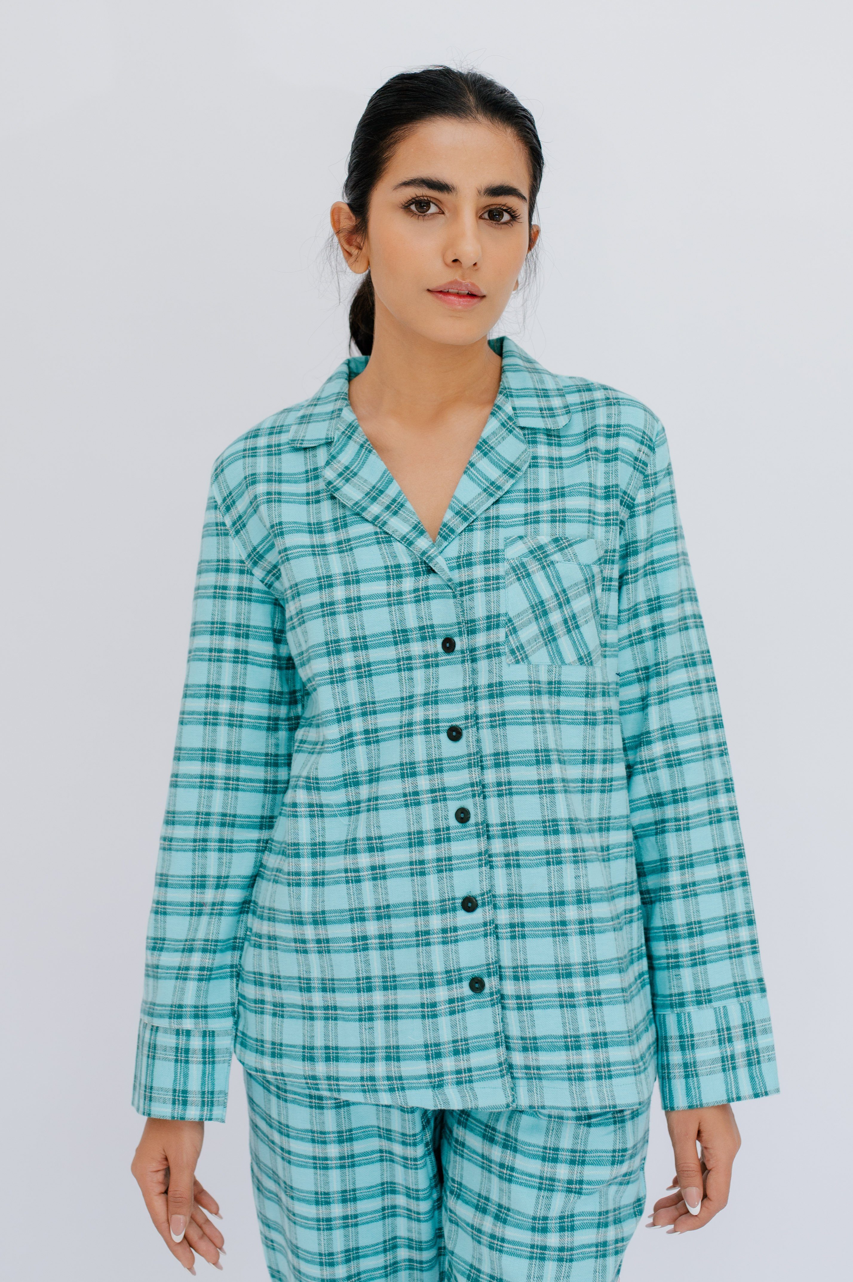 SNOOZE OFF Pyjama Schlafanzug aus Flanell in türkisem Karomuster (2 tlg., 1 Stück) mit Kontrastpaspel-Details