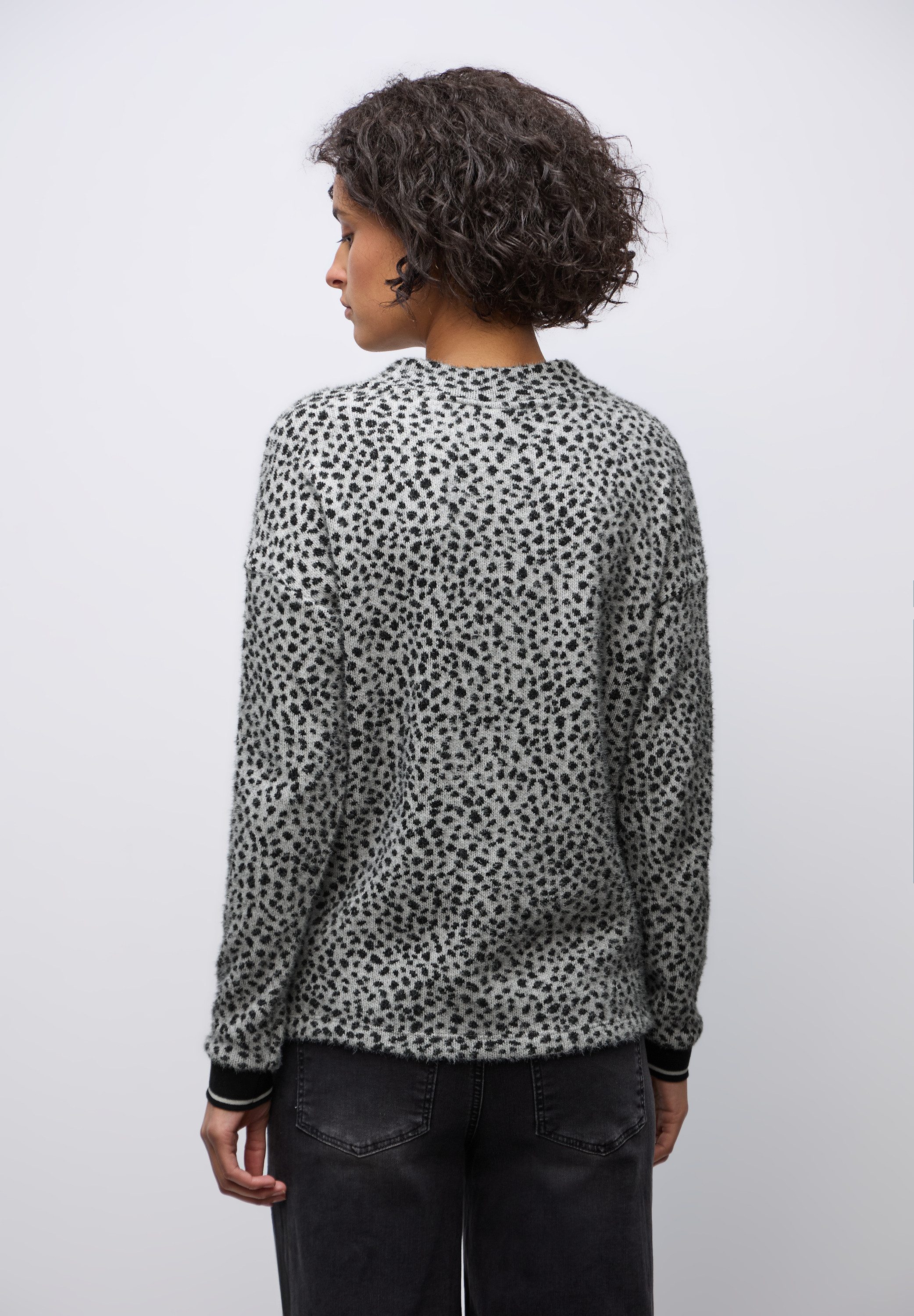 STREET ONE Langarmshirt im angesagten Leo-Look günstig online kaufen