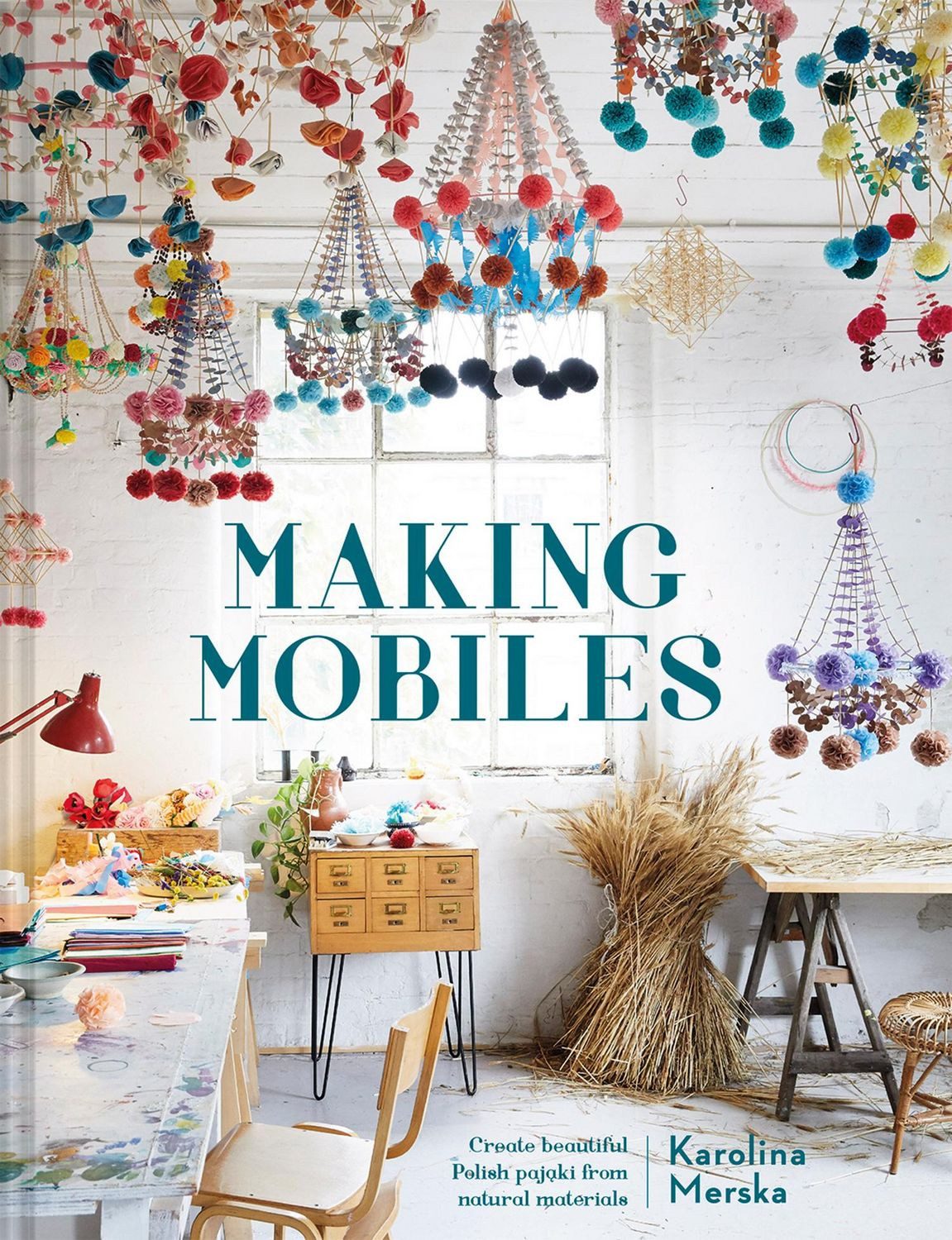 Making Mobiles / Karolina Merska