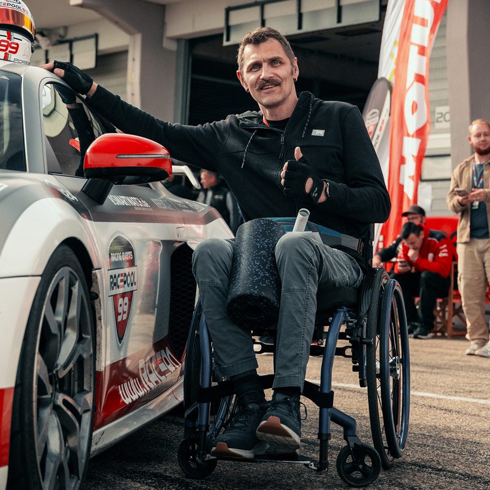 mydays Erlebnisgutschein Para Driving Templin (4+2 Runden), Adrenalin trifft pure Fahrkunst