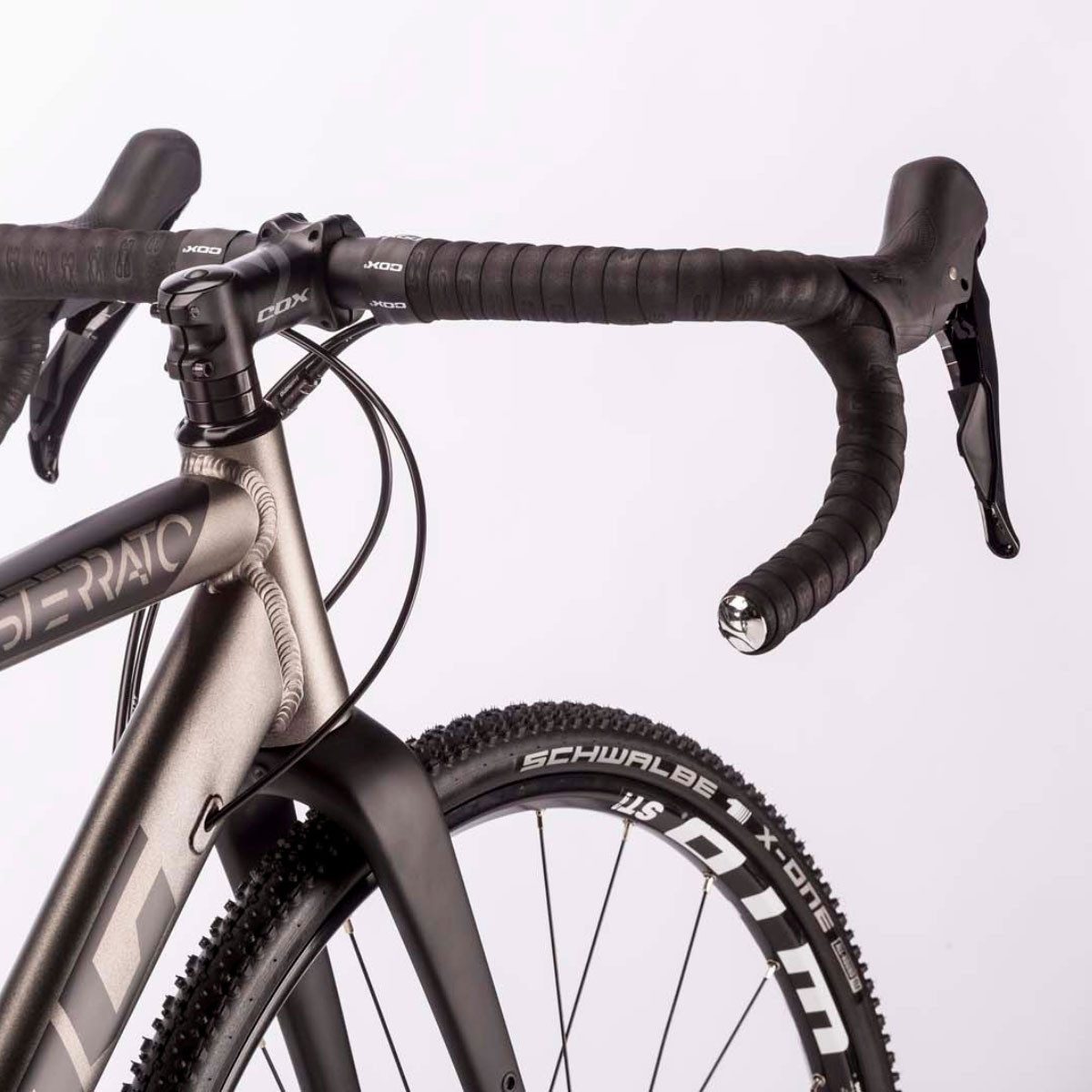 Airtracks Gravelbike 28 Zoll Herren Gravel Bike STERRATO 9.0 Fahrrad 11 Gang Shimano, 11 Gang, Kettenschaltung, (SHIMANO GRX RX810), 11 Gang - Rahmenhöhen 49cm 52cm und 55cm - Modell 2026
