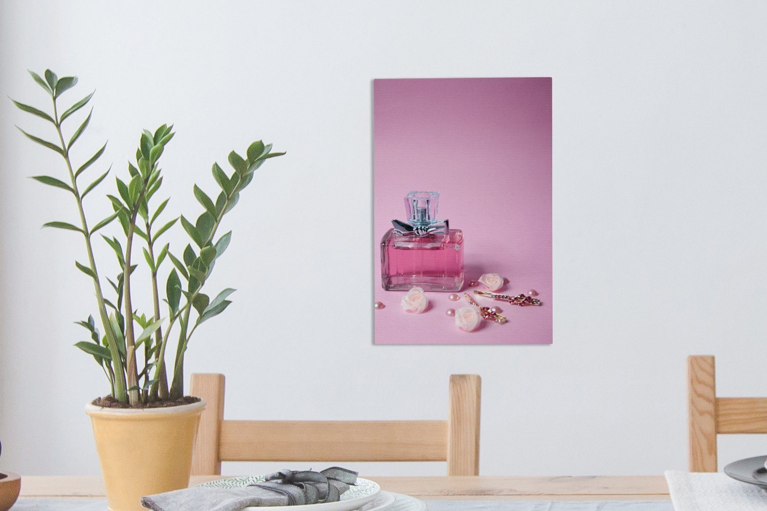 bespannt Zackenaufhänger, Eine cm Leinwandbild Parfüm, fertig inkl. (1 20x30 Flasche rosa OneMillionCanvasses® Leinwandbild St), Gemälde,