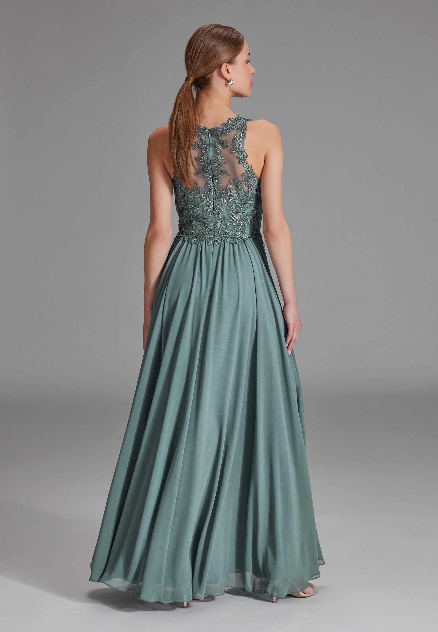 Hey Kyla Abendkleid - Hochgeschlossenes Kleid mit Spitzenstickerei Taillier günstig online kaufen