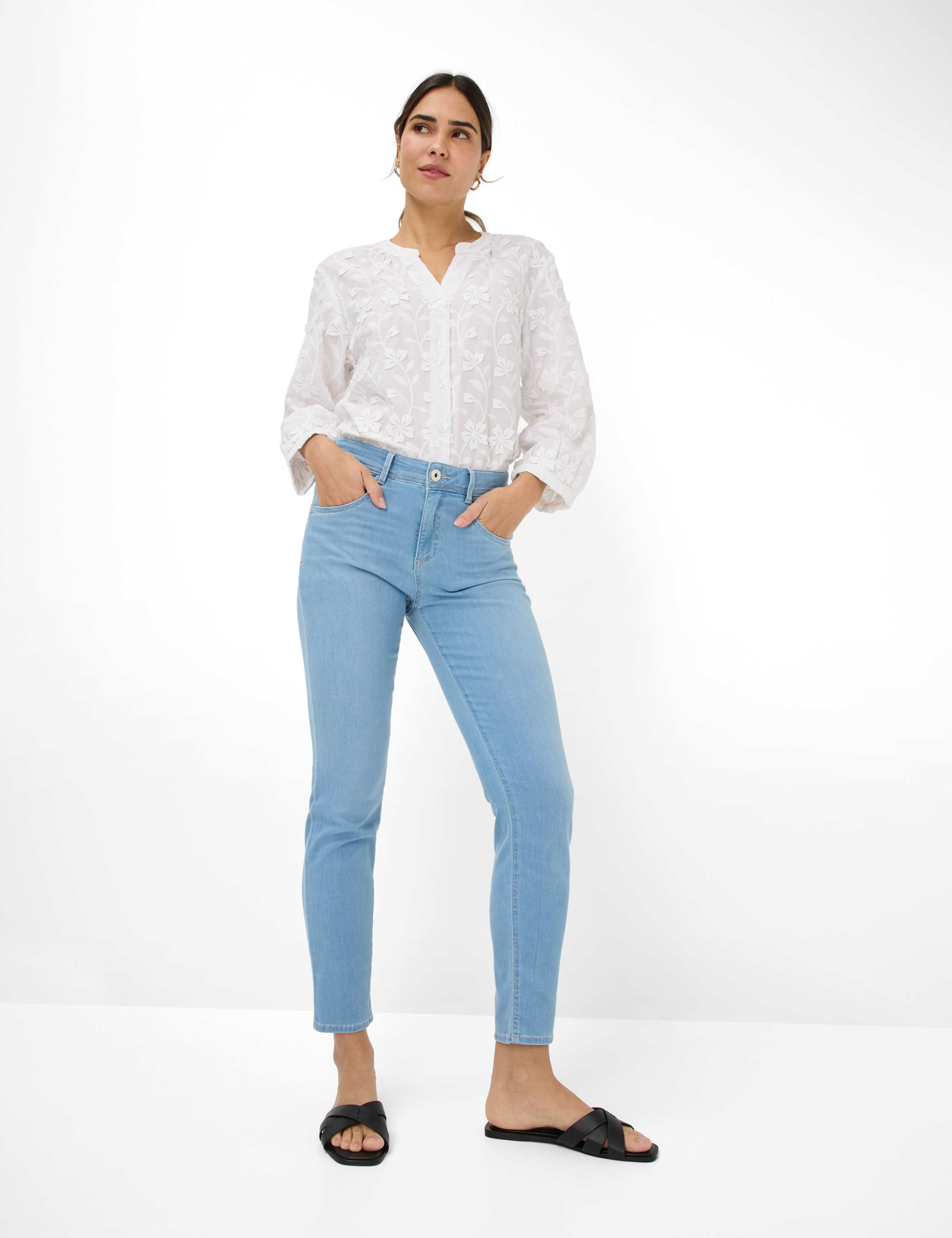 Brax Stretch-Jeans BRAX SHAKIRA S used bleached blue 9933720 71-7928-29 - FREE TO MOVE