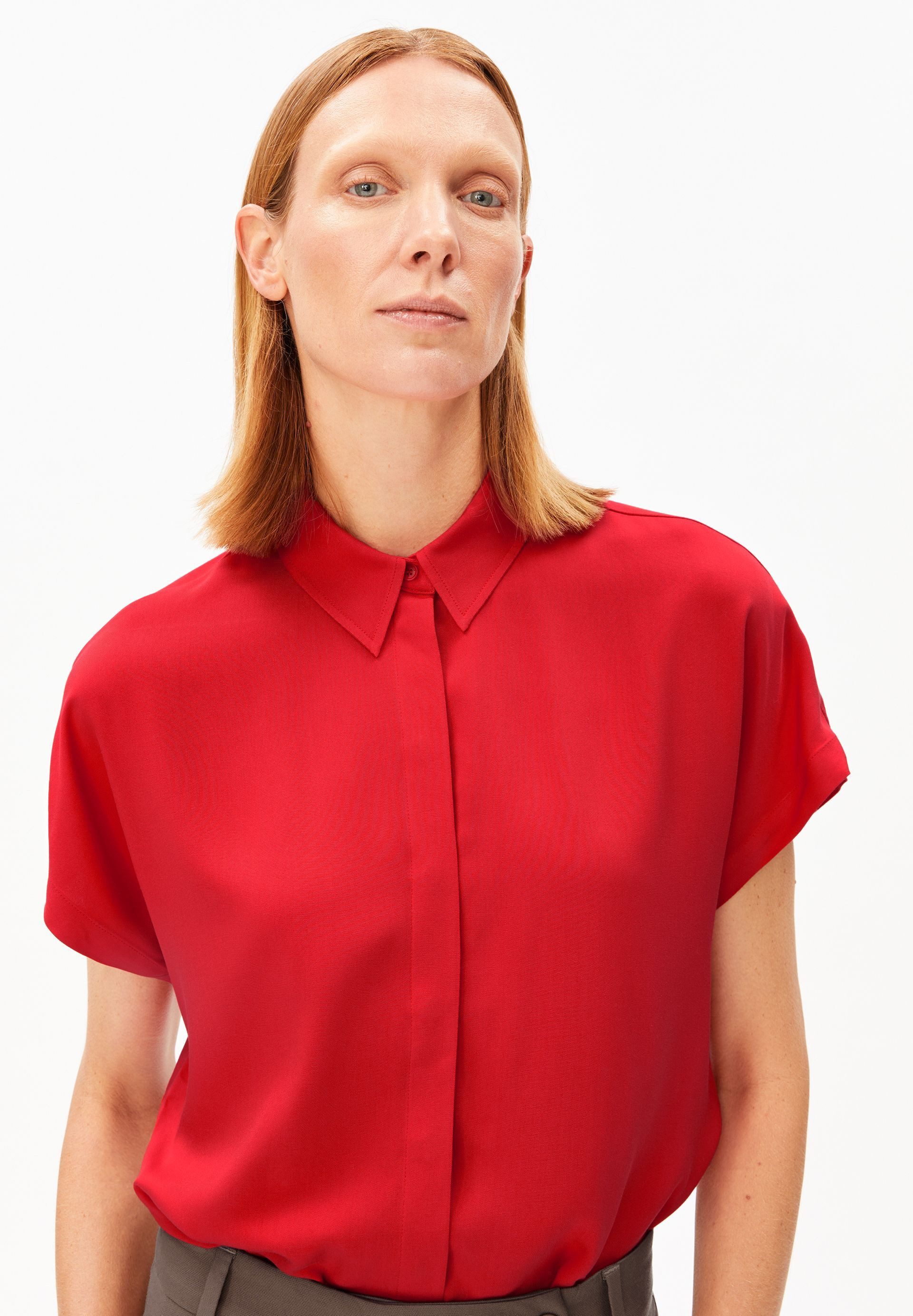 Armedangels Hemdbluse LARISAANA Bluse aus LENZING™ ECOVERO™ Viskose (1-tlg) Relaxed Fit