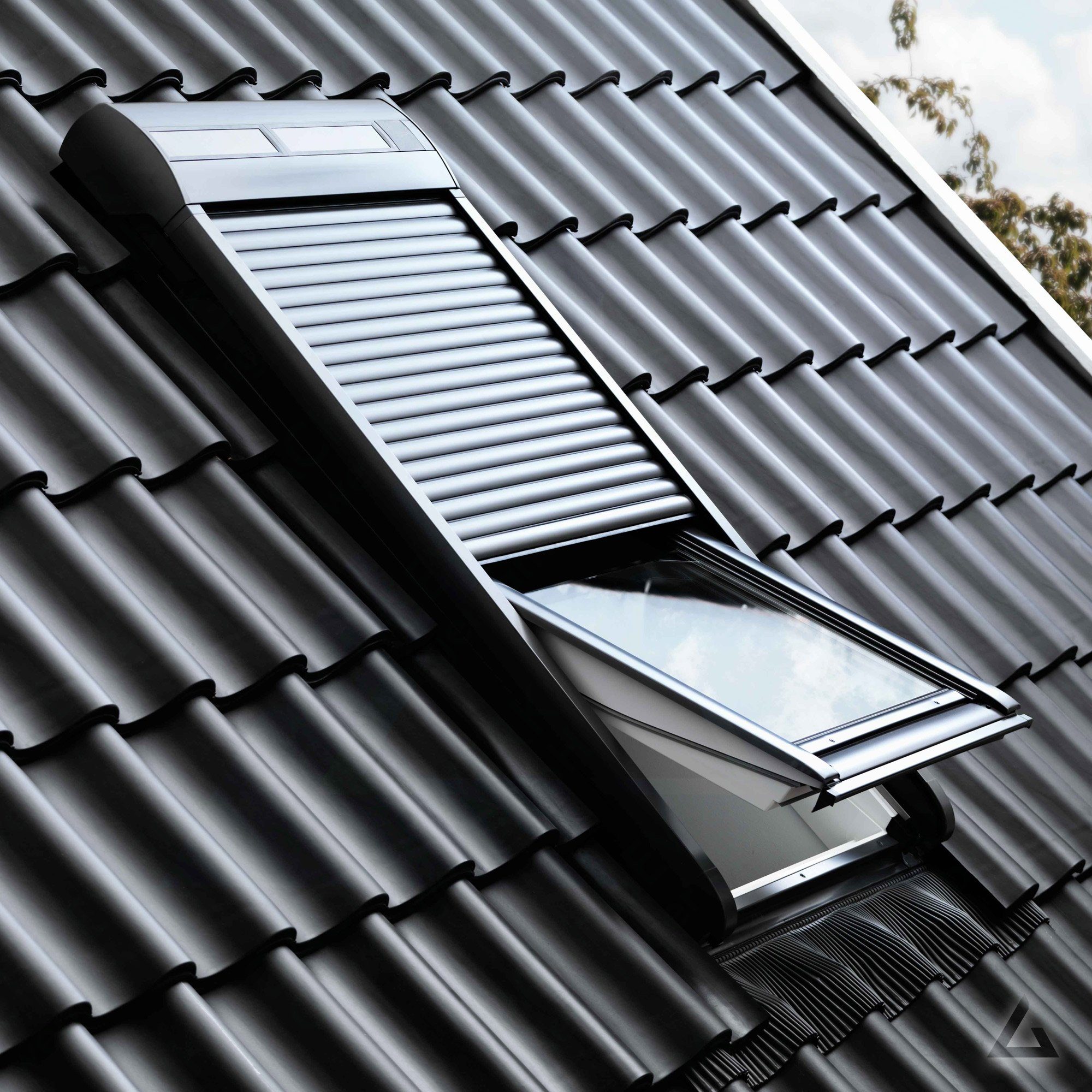 VELUX Solarrollladen Solar-Rollladen SSL für Dachfenster Alu Dunkelgrau