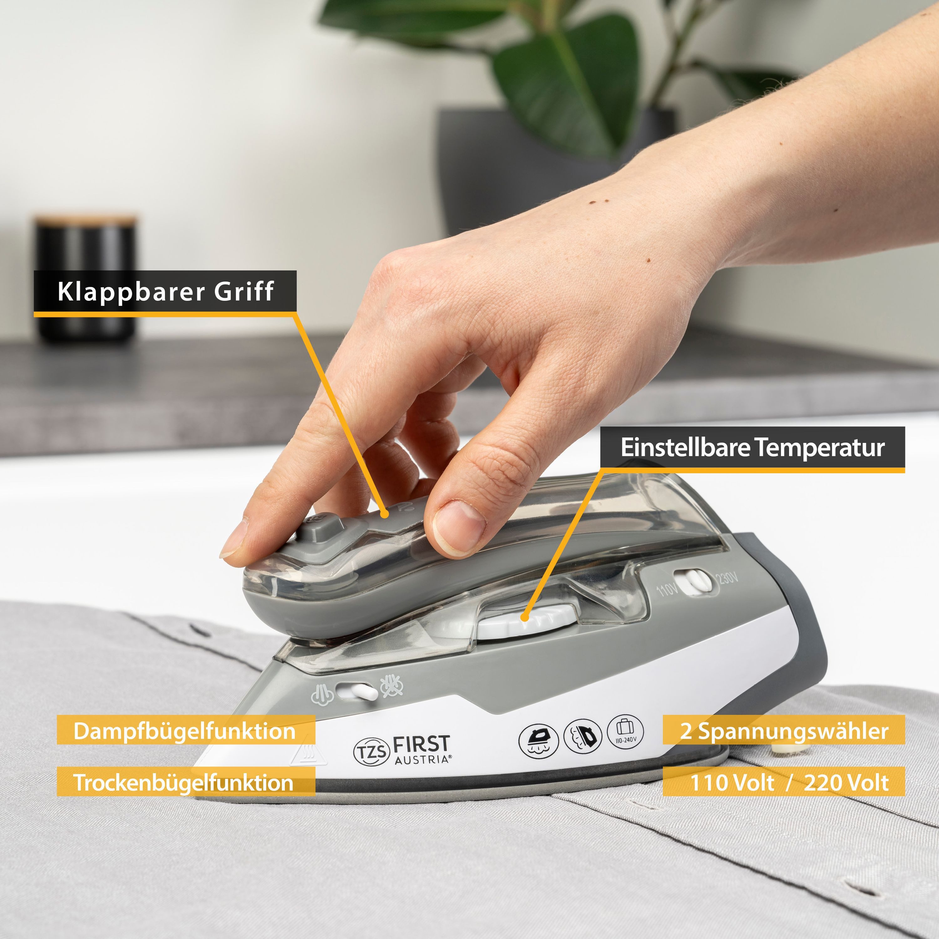 TZS FIRST AUSTRIA Reise-Dampfbügeleisen Reisebügeleisen, Mini Bügeleisen mit Klappgriff, Reise Bügeleisen, 750g, Spannungswähler 110/240 Volt, ideal für Urlaub, Reise, Camping