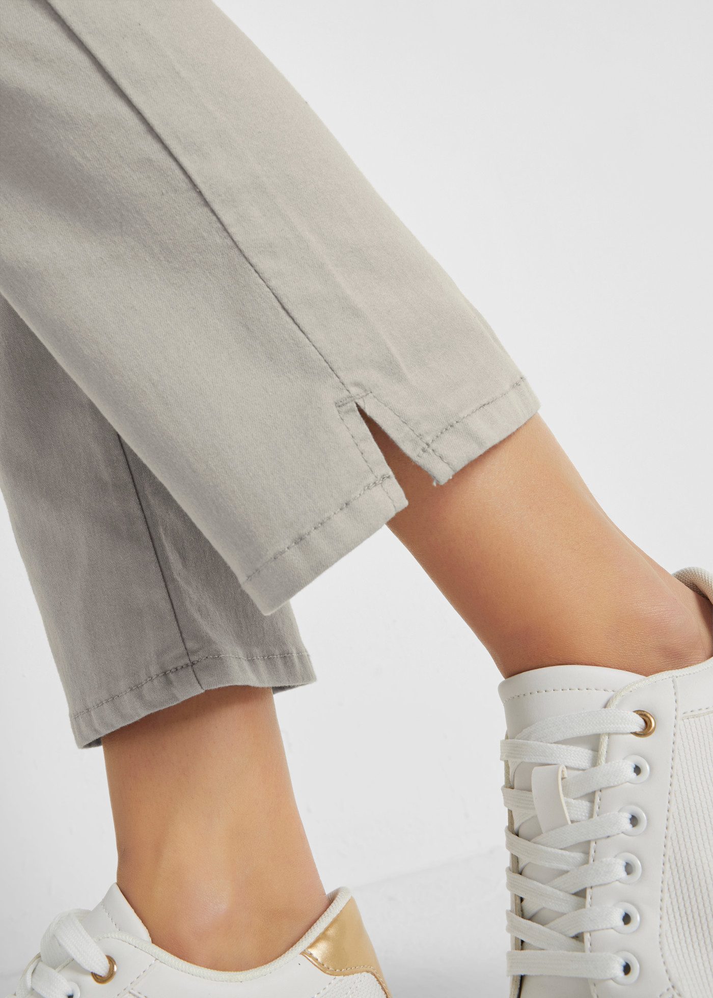 bonprix Stretch-Hose in elastischer Super-Stretch-Qualität, Slim Fit Passform