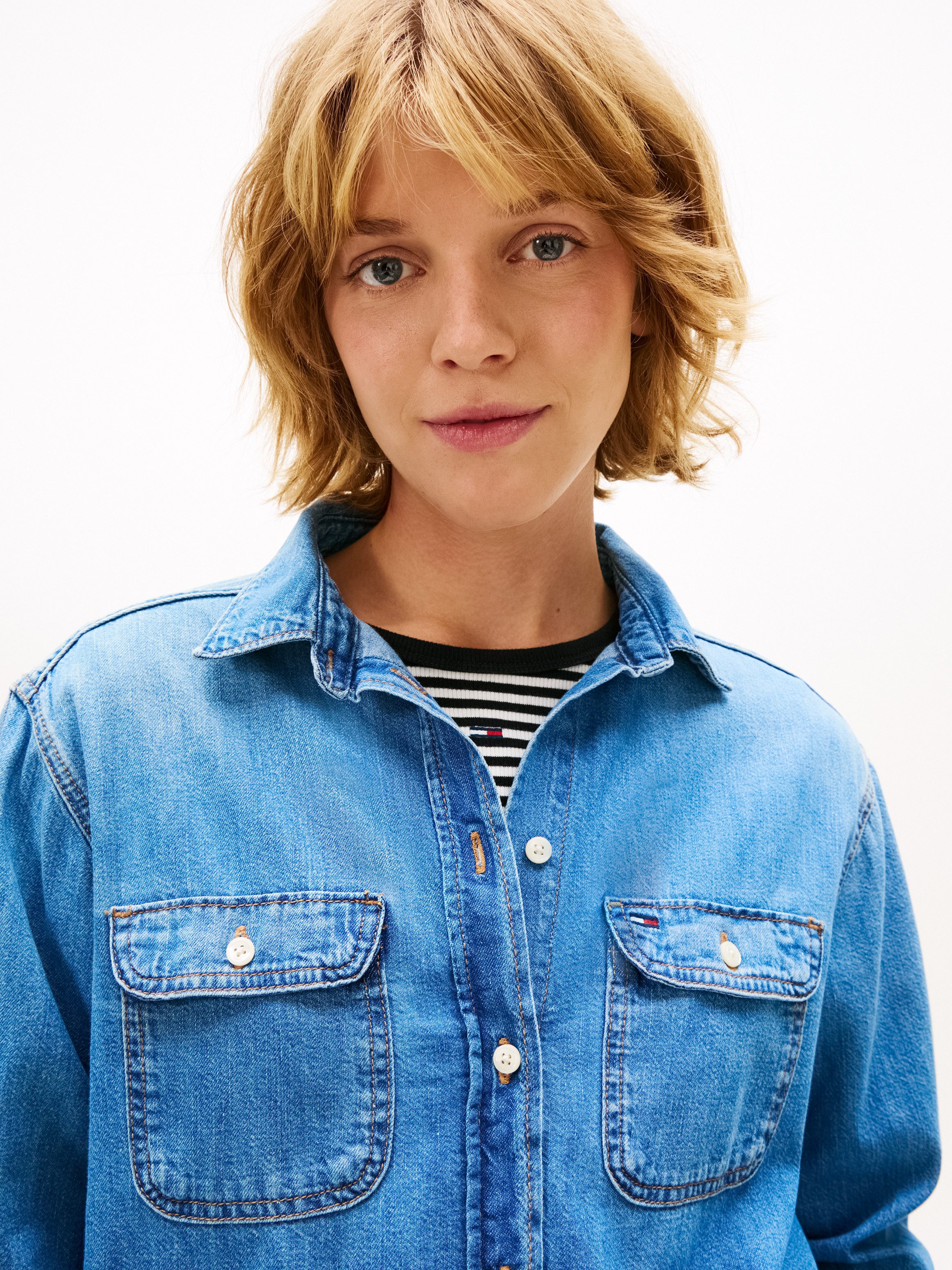 Tommy Jeans Langarmshirt RELAXED DENIM SHIRT EXT BJ8037 mit dem klassischen günstig online kaufen