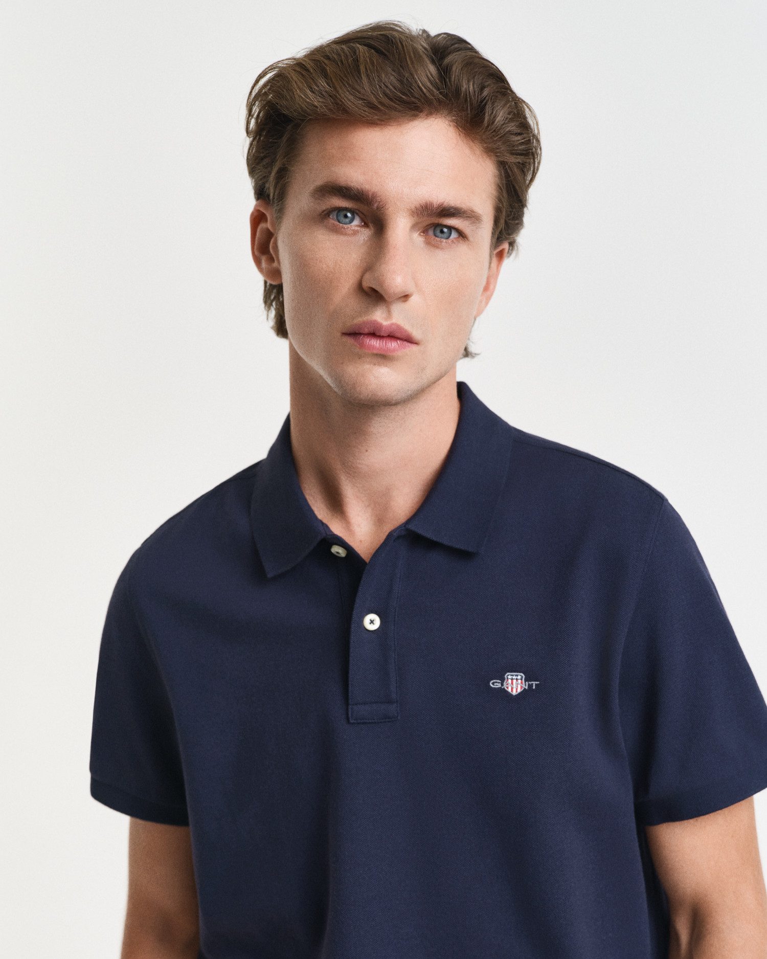 Gant Poloshirt REG SHIELD SS PIQUE POLO mit Logo und Flachstrickkragen 100% Baumwolle Pique