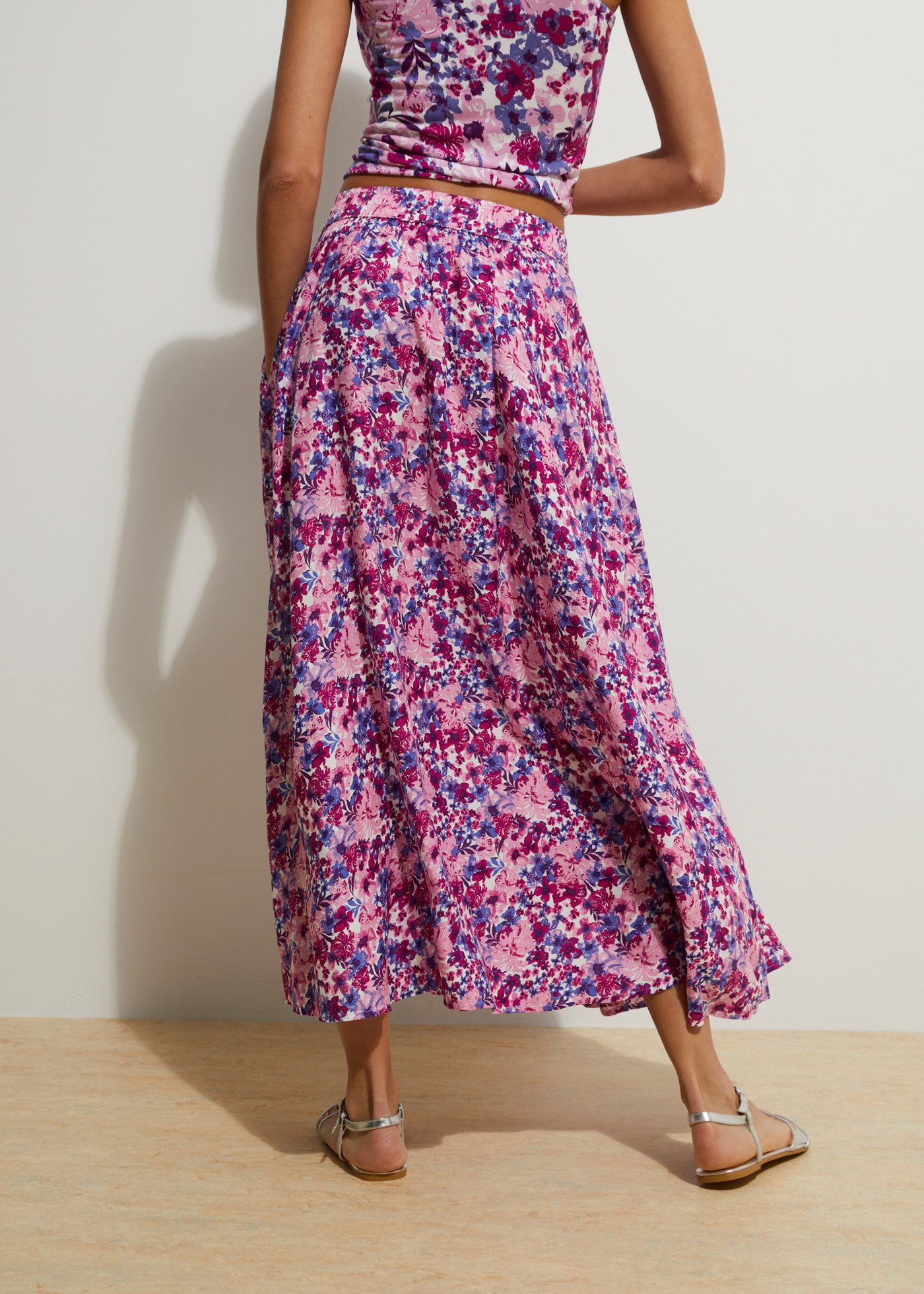 bonprix Sommerrock mit floralem Muster und aus weich fließender Viskose günstig online kaufen