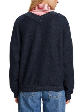 Esprit Sweatshirt V-Ausschnitt-Pullover aus gebürstetem Strick (1-tlg)