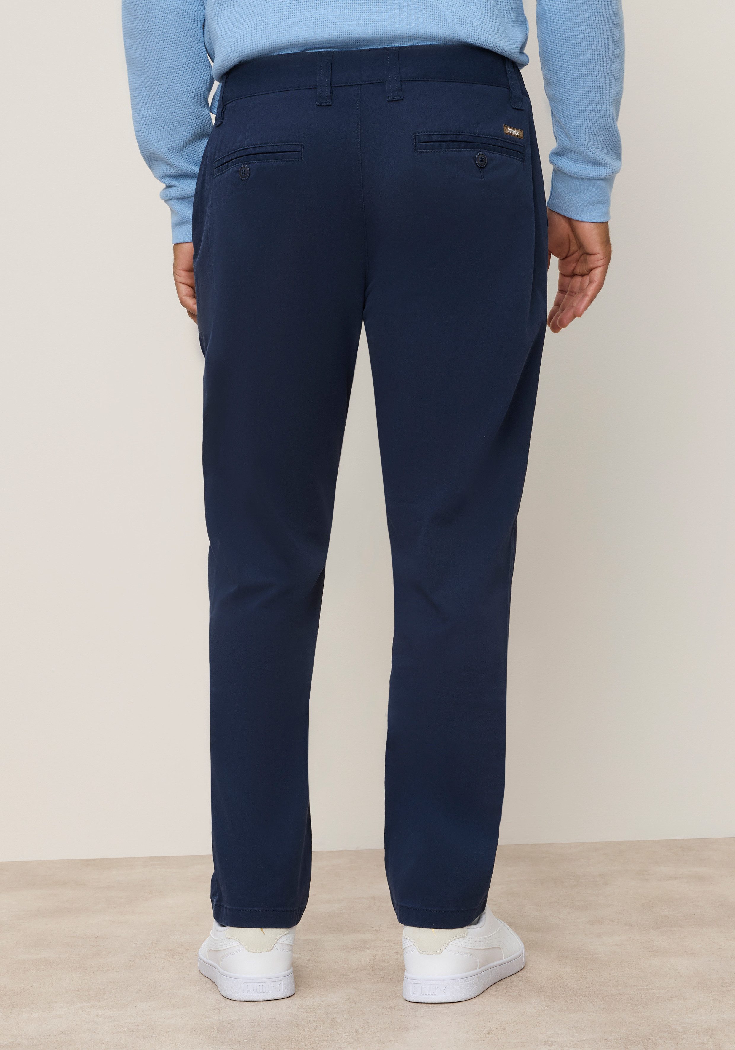 Man's World Chinohose "Classic Fit" mit verdecktem Dehnbund Das Must-have der Saison: Klassische Chino, angesagte Farben – Bild 2 von 5