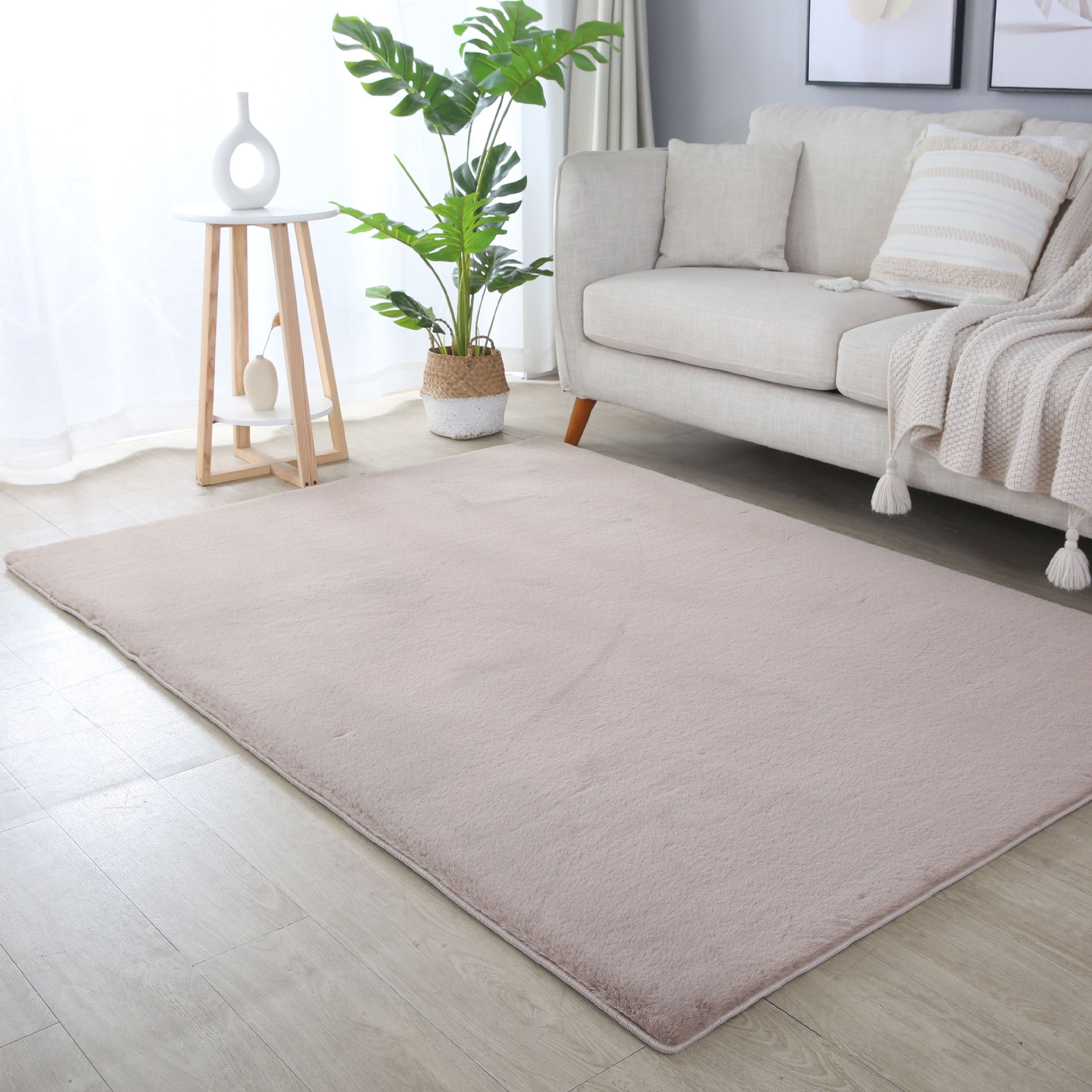 SIMPEX24 Teppich Unicolor - Einfarbig, Rechteckig, Höhe: 20 mm, Teppich Wohnzimmer Einfarbig Shaggy Modern Flauschiger Felloptik Weich